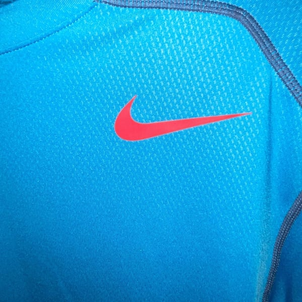 Nike Pro Combat Hypercool Fitted Size M Blue Athletic T-Shirt
