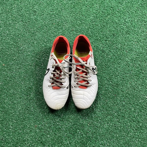 Nike Tiempo Legend 10 Pro FG Size 6.5 White Soccer Cleats