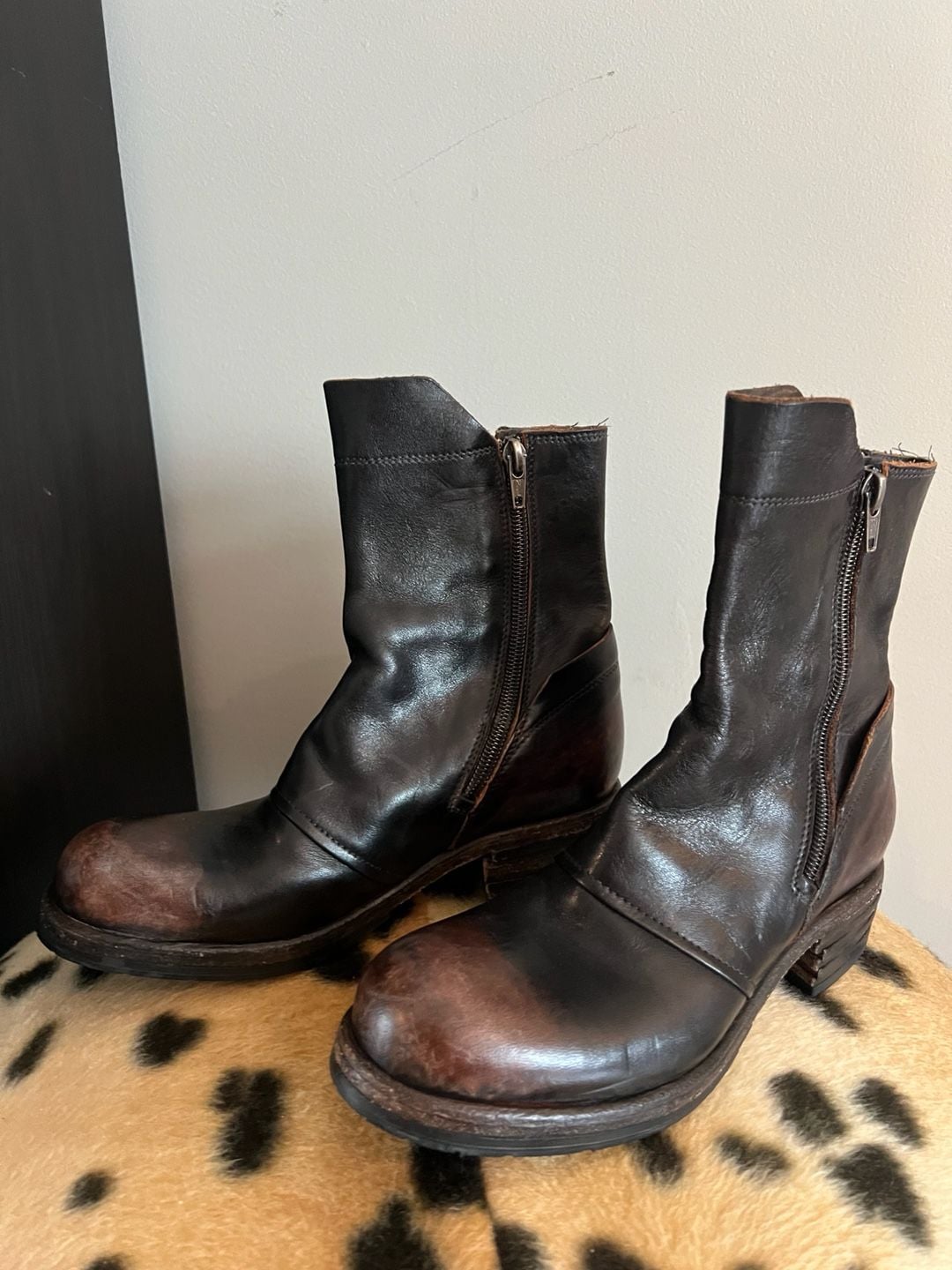Shoto Leather Zip Boots Size 35 Distressed Black Brown Ankle Boots 2
