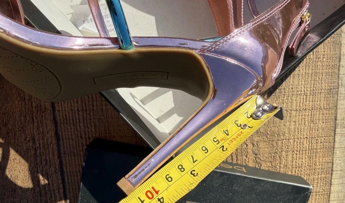Bebe Berdine Size 8.5 M Pink Metallic Strappy Stiletto Heel Sandals 5
