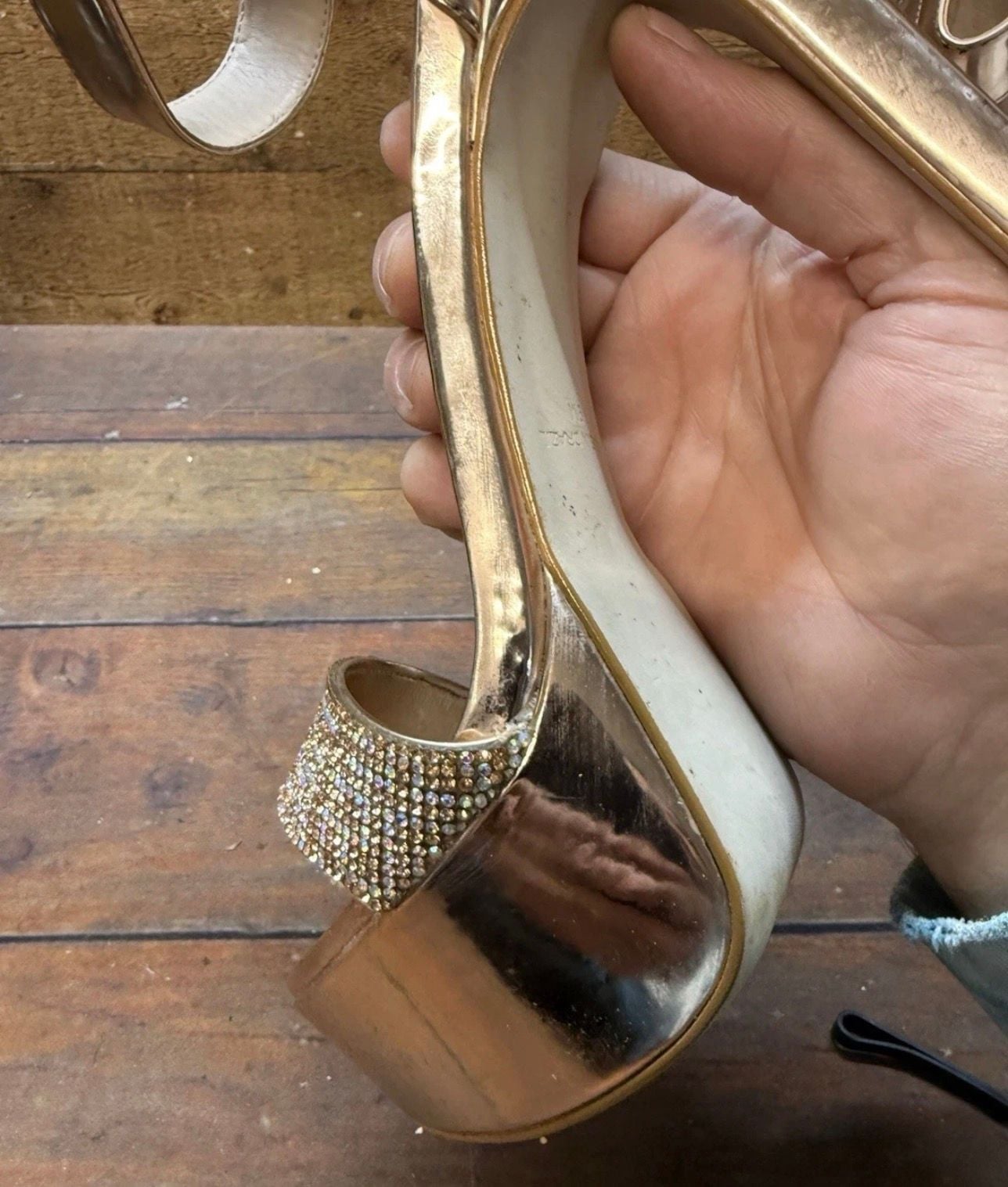 Steve Madden Sultry Size 9.0 Rose Gold Platform Sandals 13
