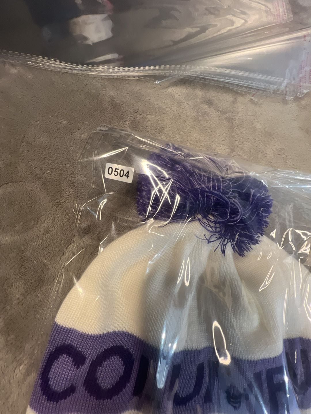 Adult Fanatics Columbus Blue Jackets Hockey Fights Cancer Cuffed Knit Hat Pom 8