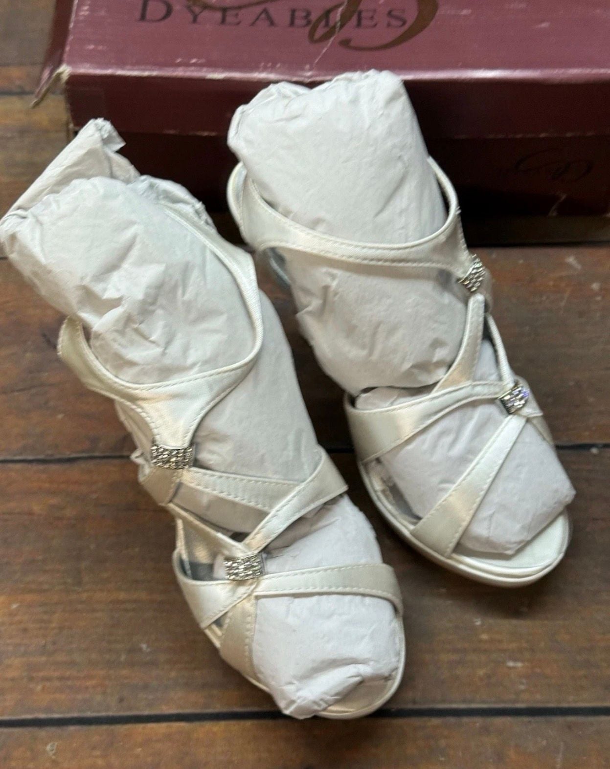 Dyeables Claire Size 7.5 D White Satin Rhinestone Wedding Heels 6