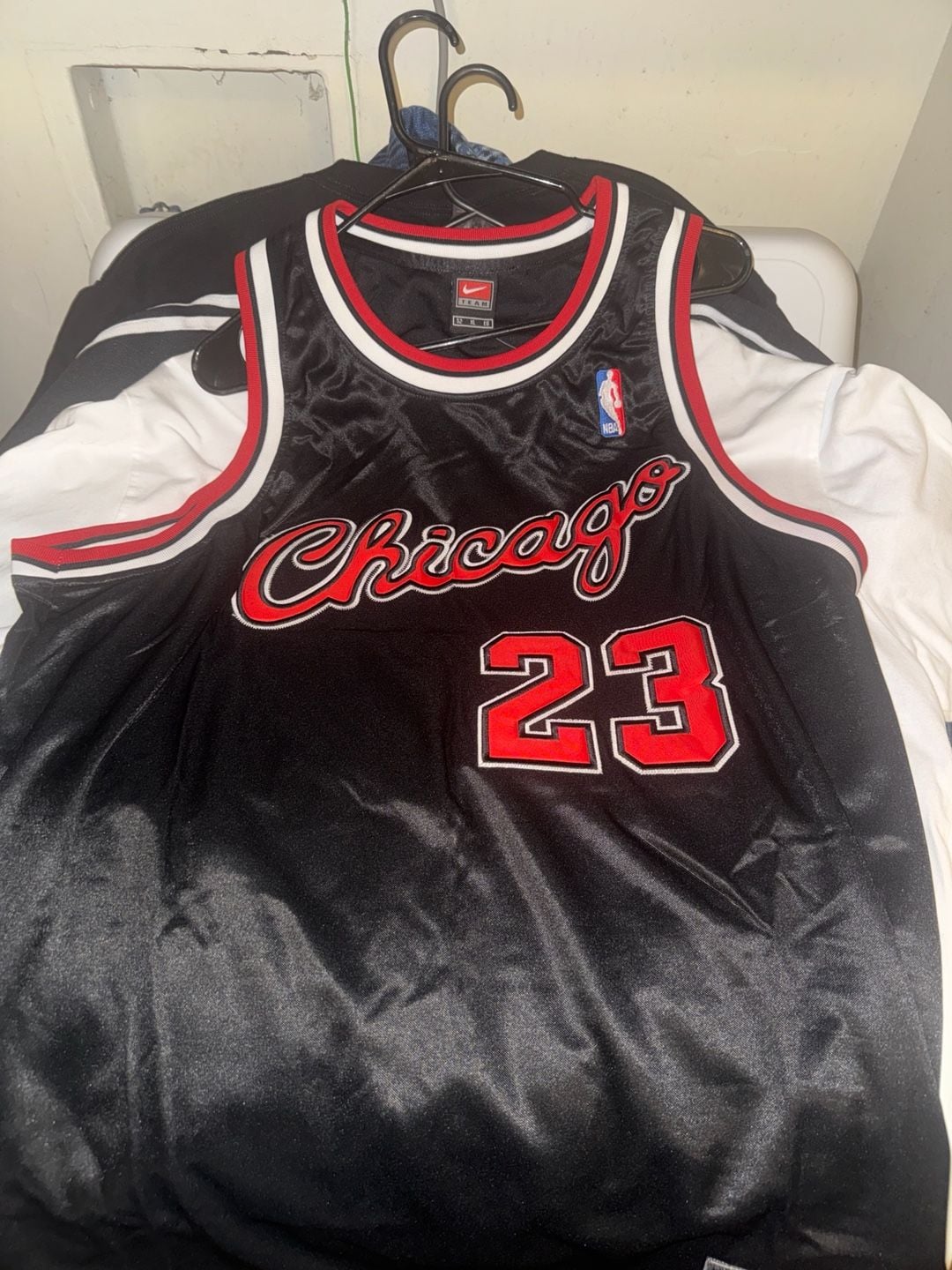 Nike Jordan Chicago Bulls 23 Jersey Size XL Black Satin 2