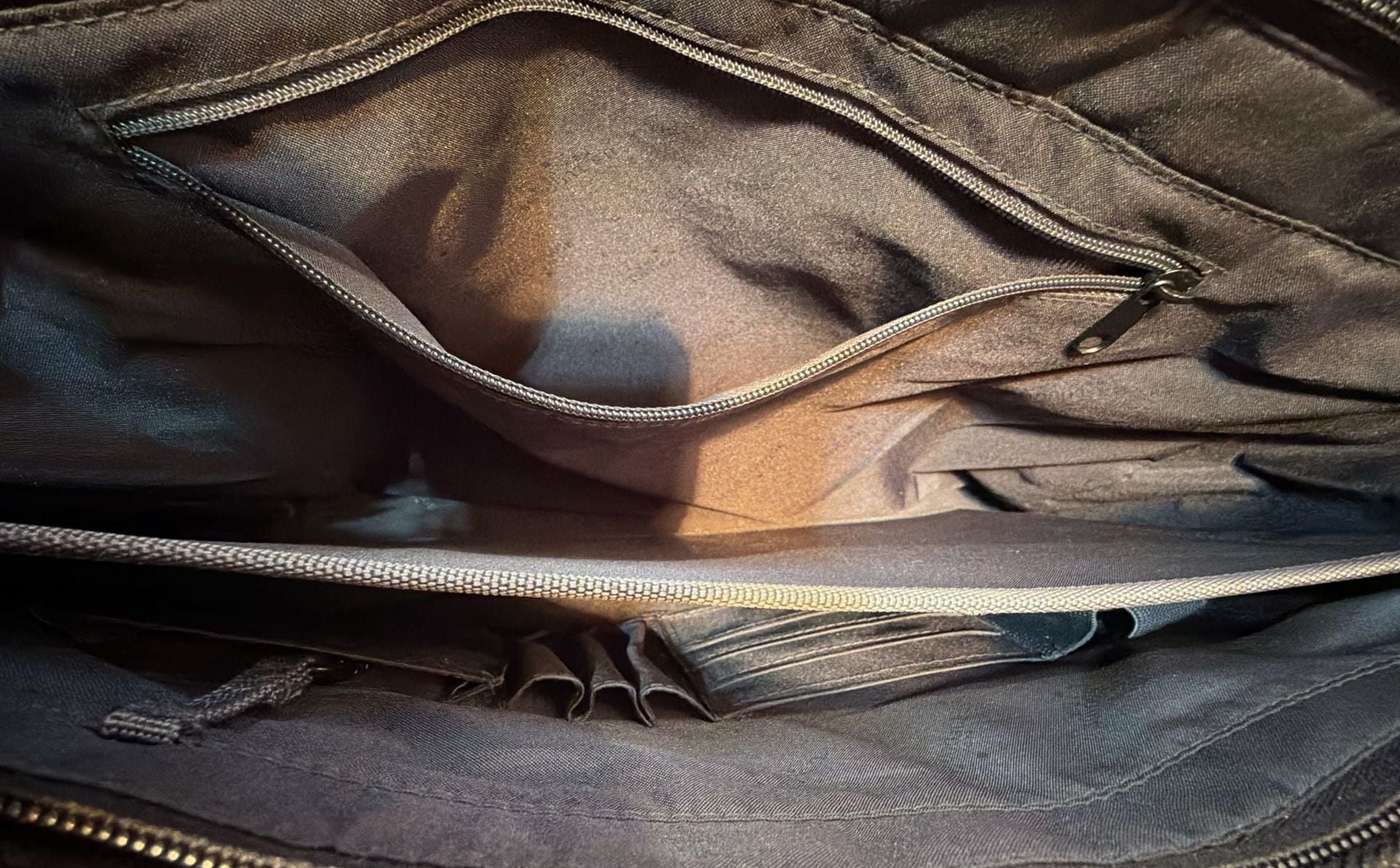 U.S. Luggage New York Tote Laptop Bag Black 8