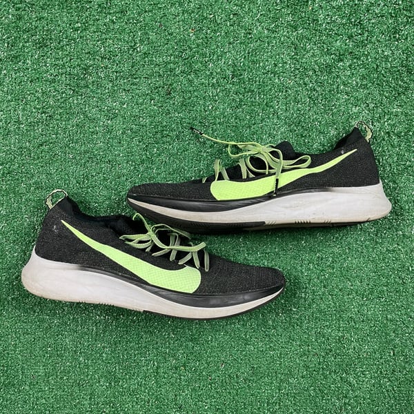 Nike Zoom Fly Flyknit Size 10.5 Black Lime Blast Running Shoes