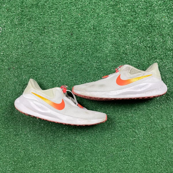 Nike Revolution 7 EasyOn Size 12 White Running Shoes