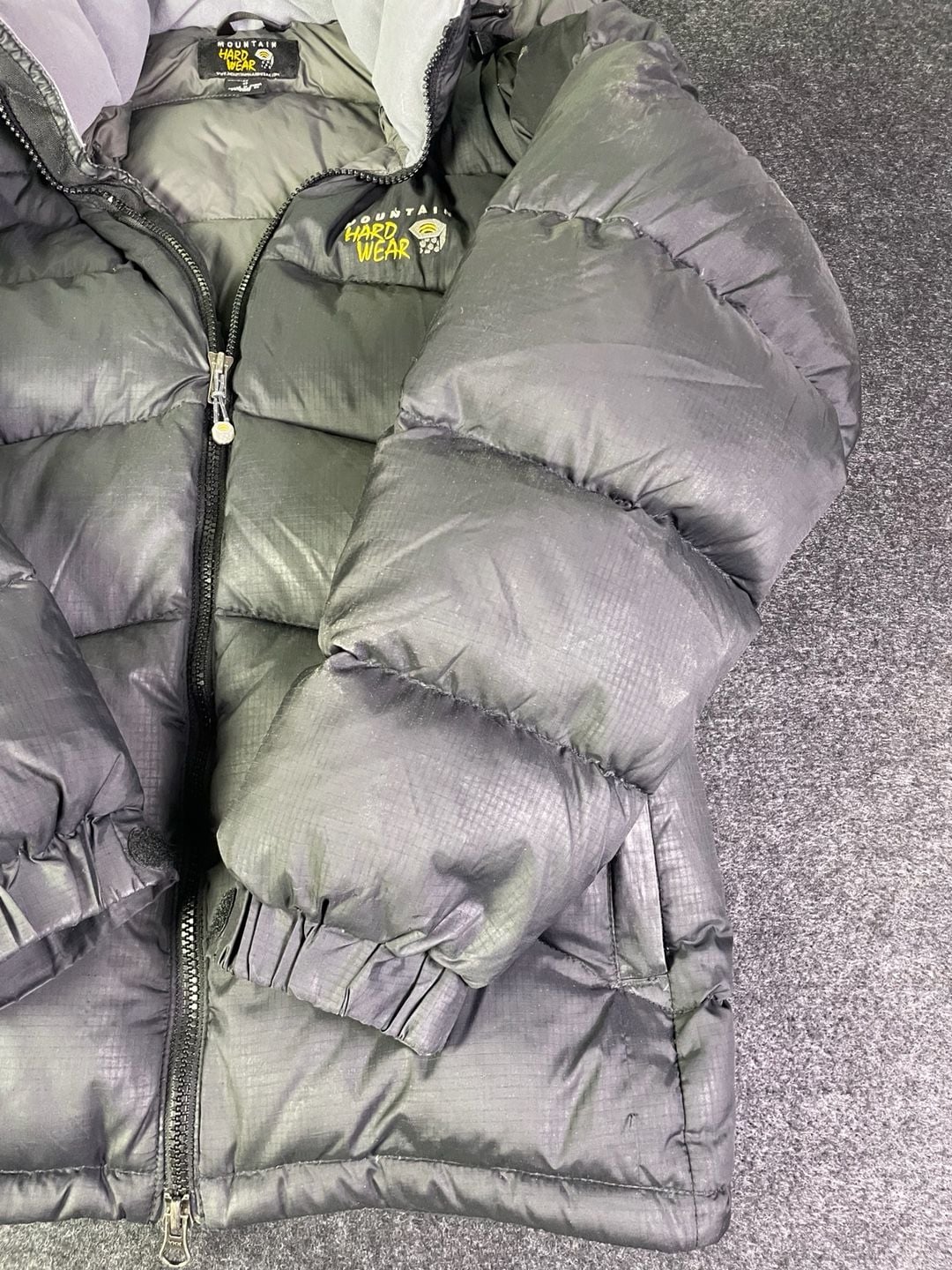 Mountain Hardwear Puffer Jacket Size XS Black Down Hooded 7