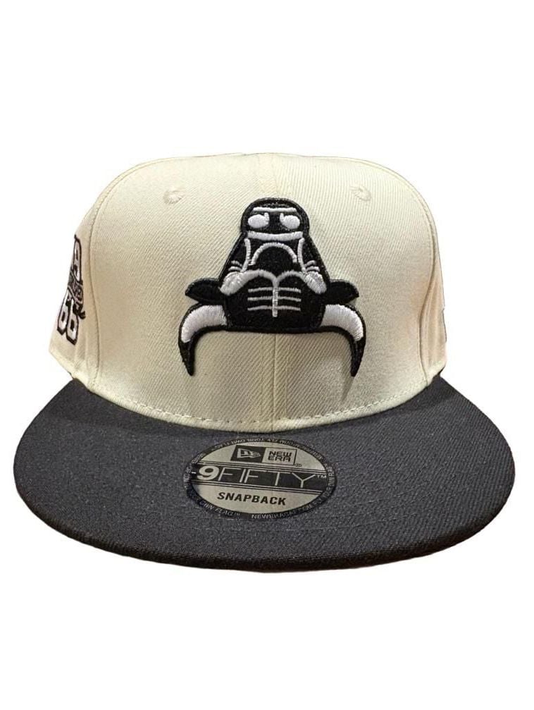 New Era Chicago Bulls 9FIFTY Snapback Hat Cream Black Established 66 2