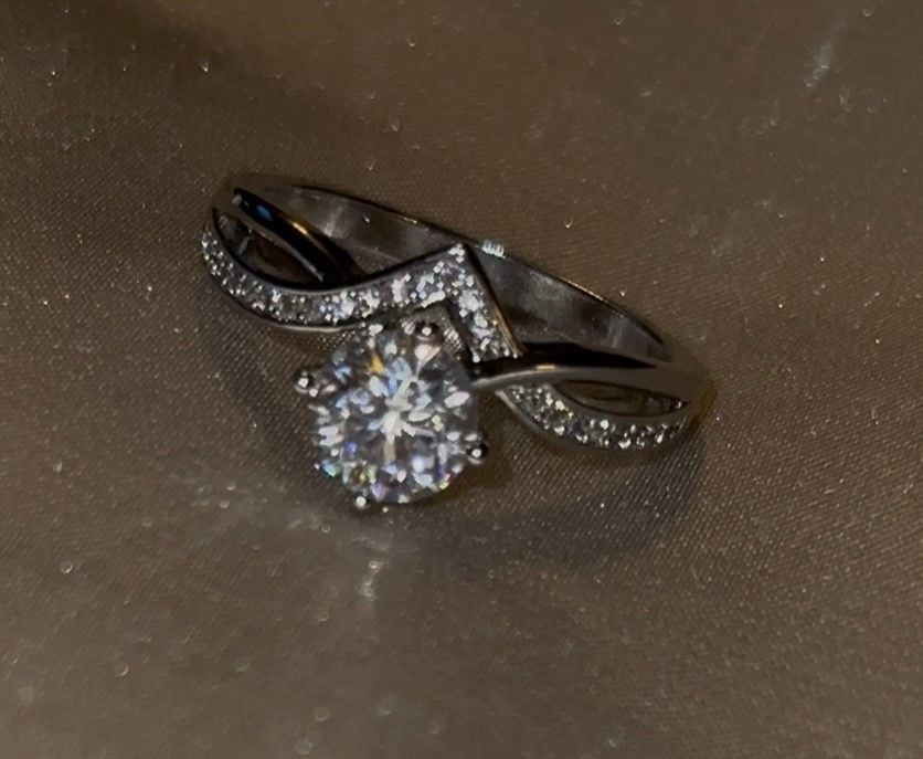 Unbranded Moissanite Round Cut Criss Cross Engagement Ring Silver 4