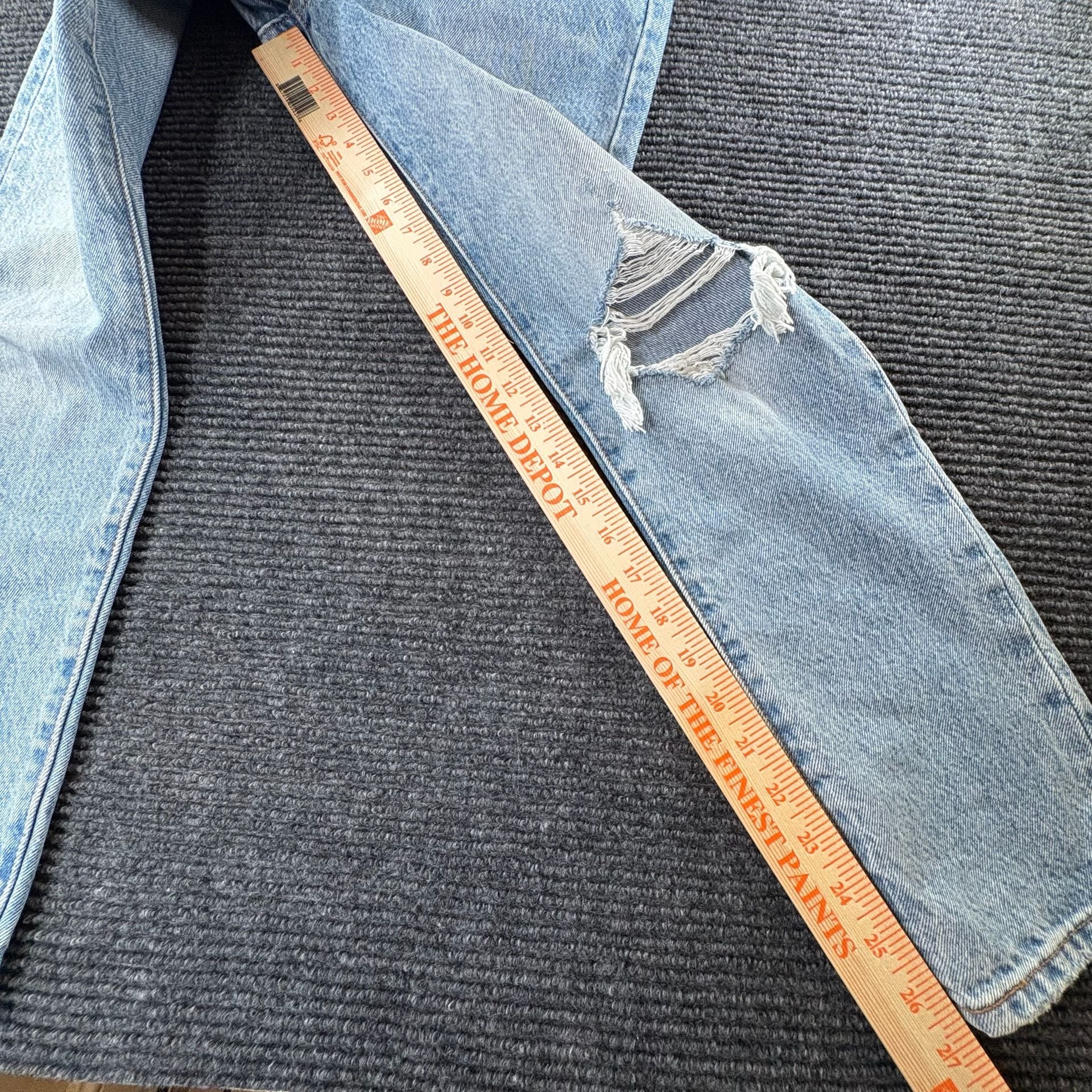 Levi's 501 Original Distressed Light Wash Jeans 4