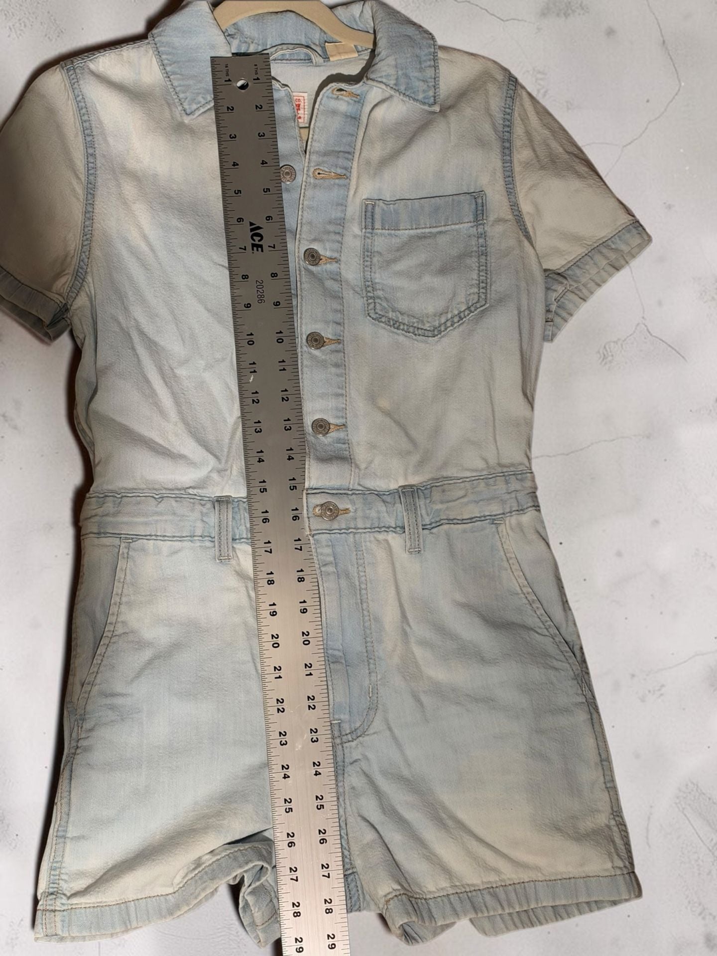 Levi's 8