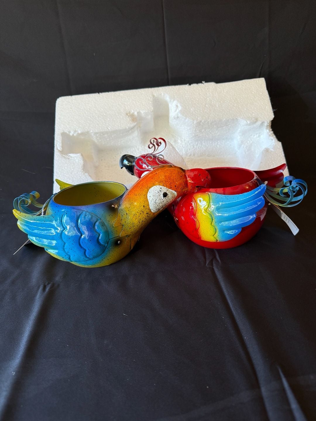 Marigold Parrot Planter Set Metal Outdoor Garden Statues 2