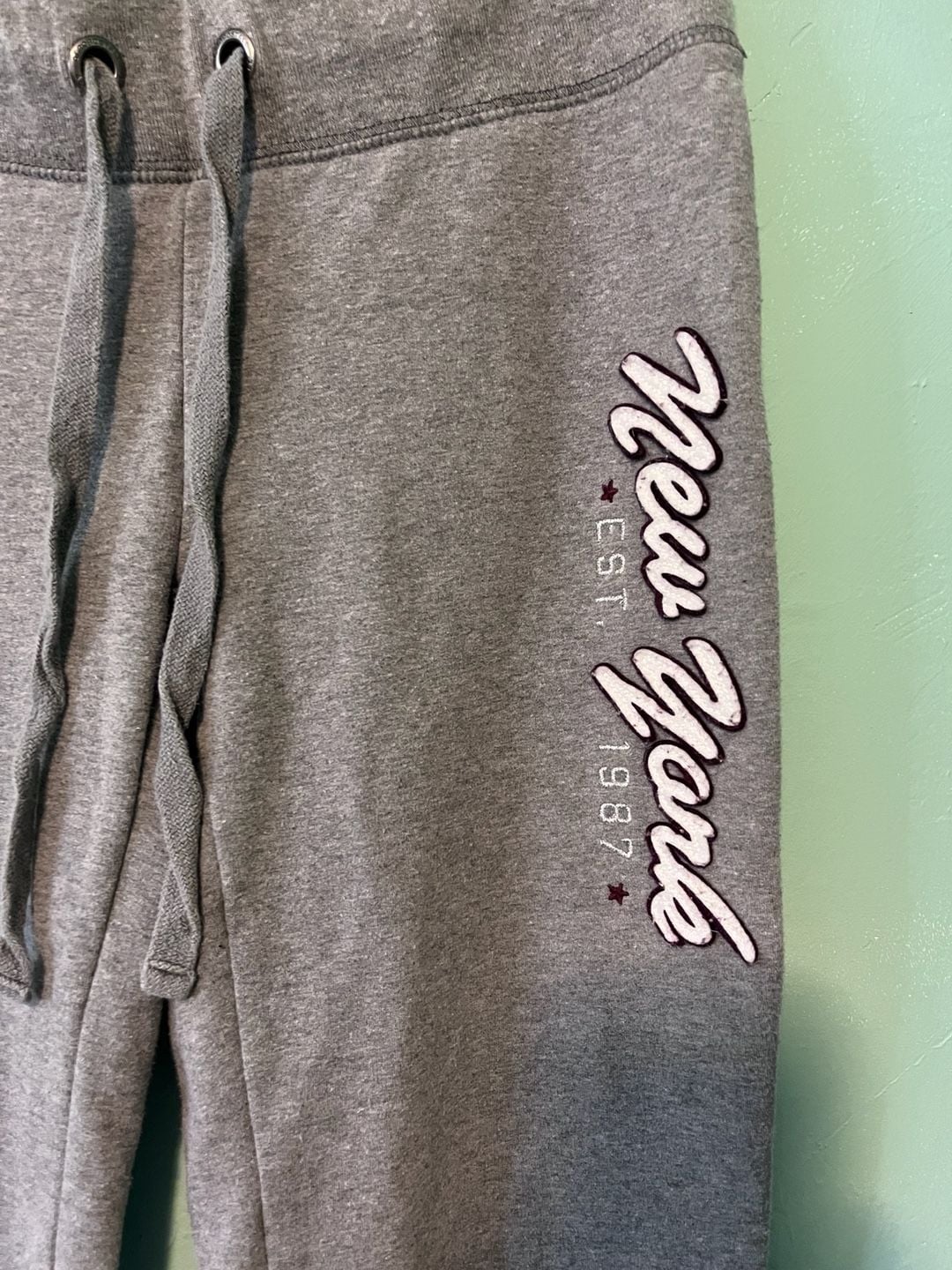 Aeropostale New York Sweatpants Size S Gray Flare 3