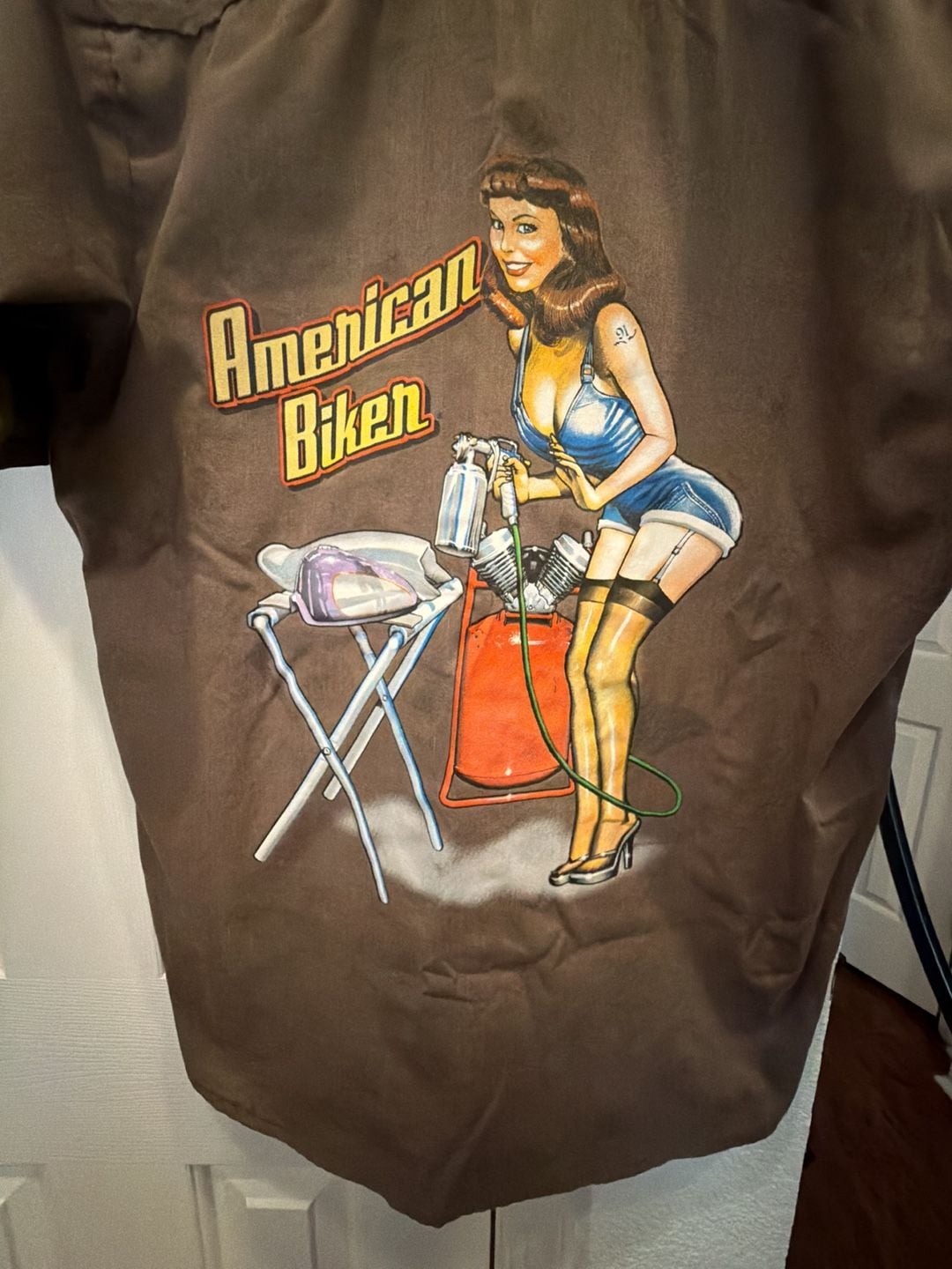 91 American Biker Work Shirt Size M Brown Pinup Girl Graphic 2
