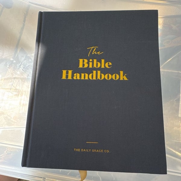 The Daily Grace Co. The Bible Handbook Hardcover