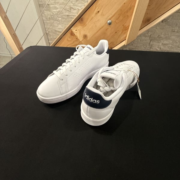 Adidas Advantage Size 10.5 White Dark Blue Sneakers GZ5299