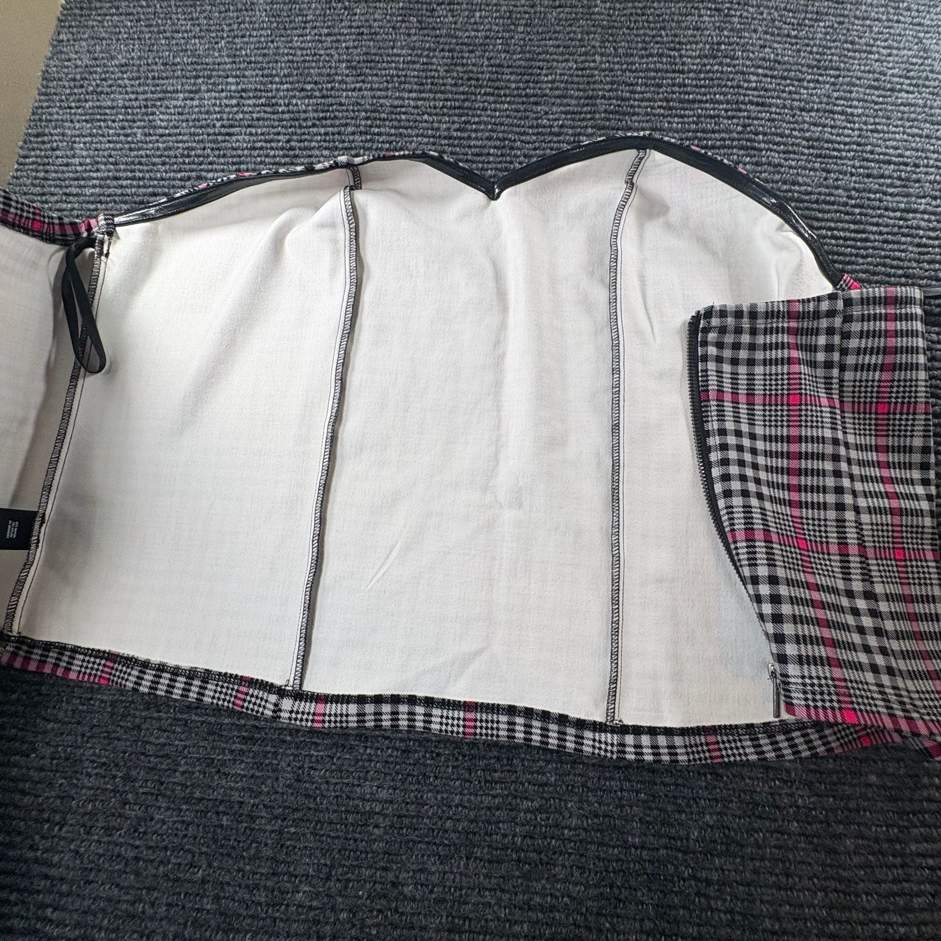 Torrid Plaid Sweetheart Tube Top Size 1 Pink Black White 6