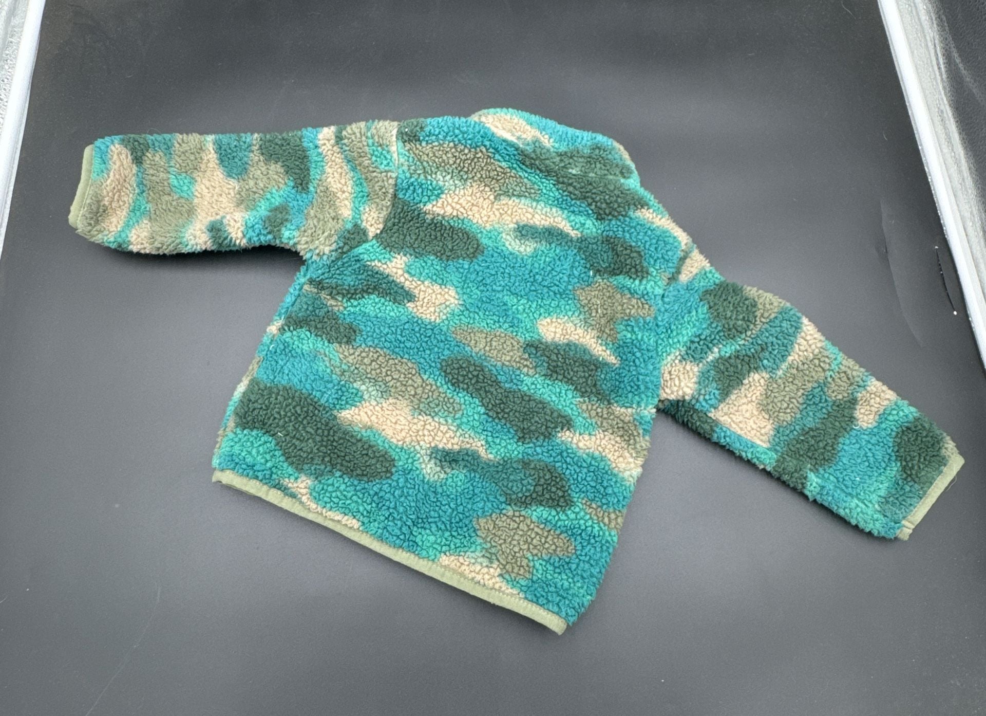 Product thumbnail 4