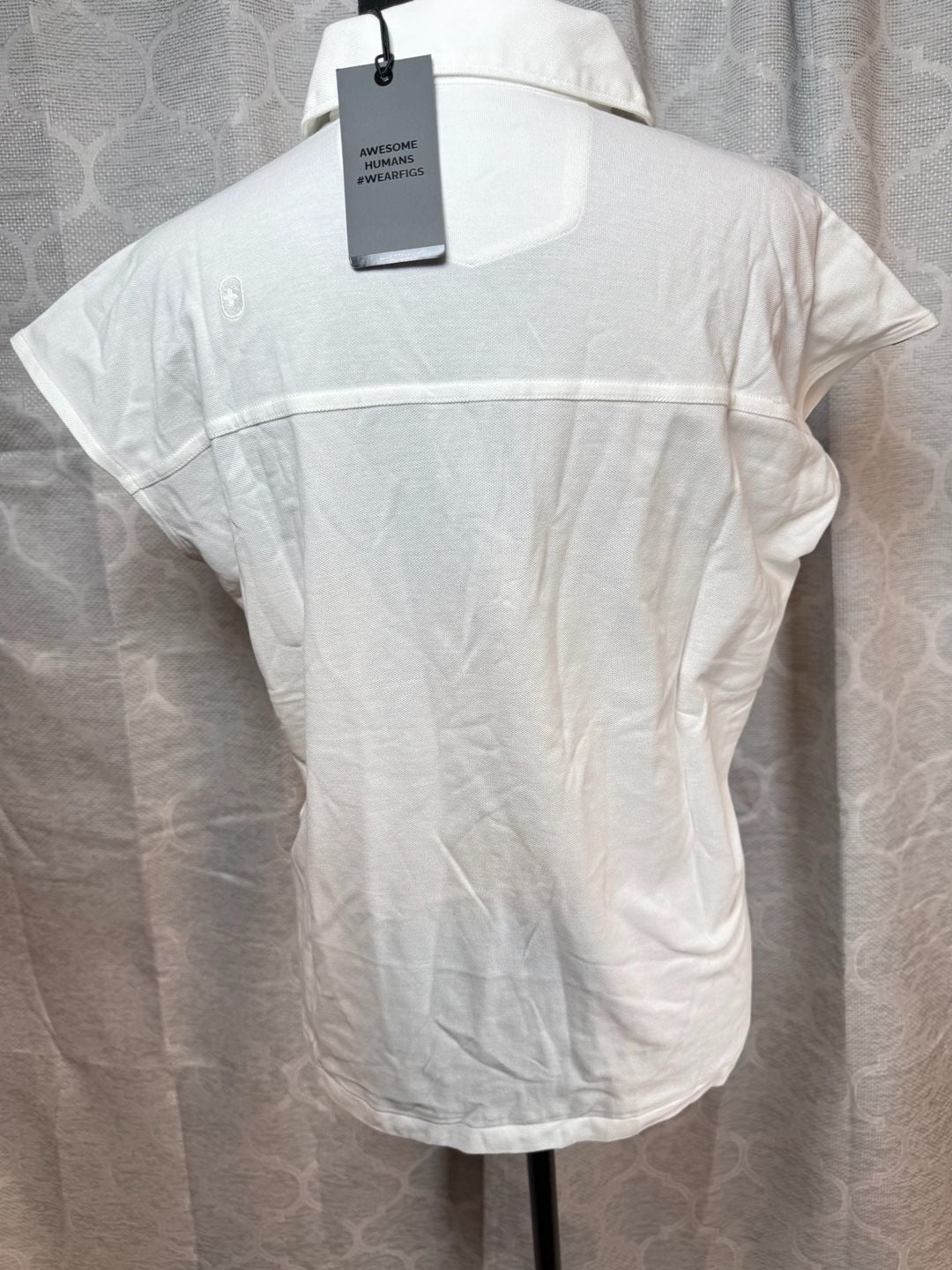 Figs Women’s Pique Polo Scrub Shirt with Cap Sleeves Size L White 3