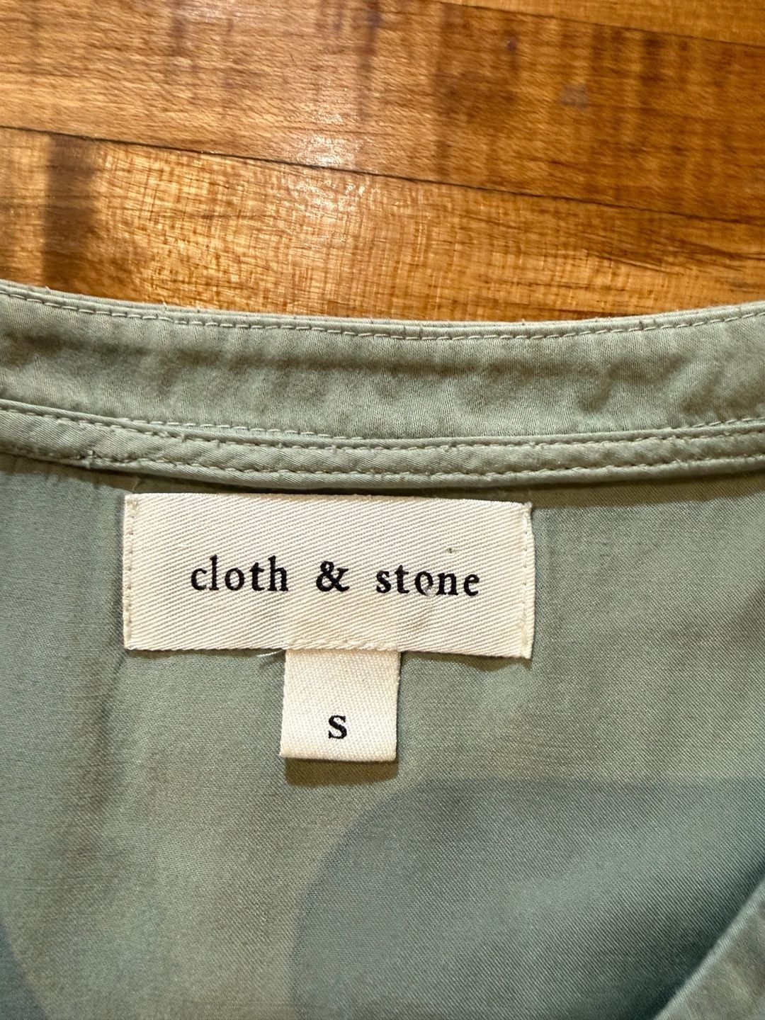 Cloth & Stone Blouse Size S Green EcoVero Short Sleeve (q1) 3