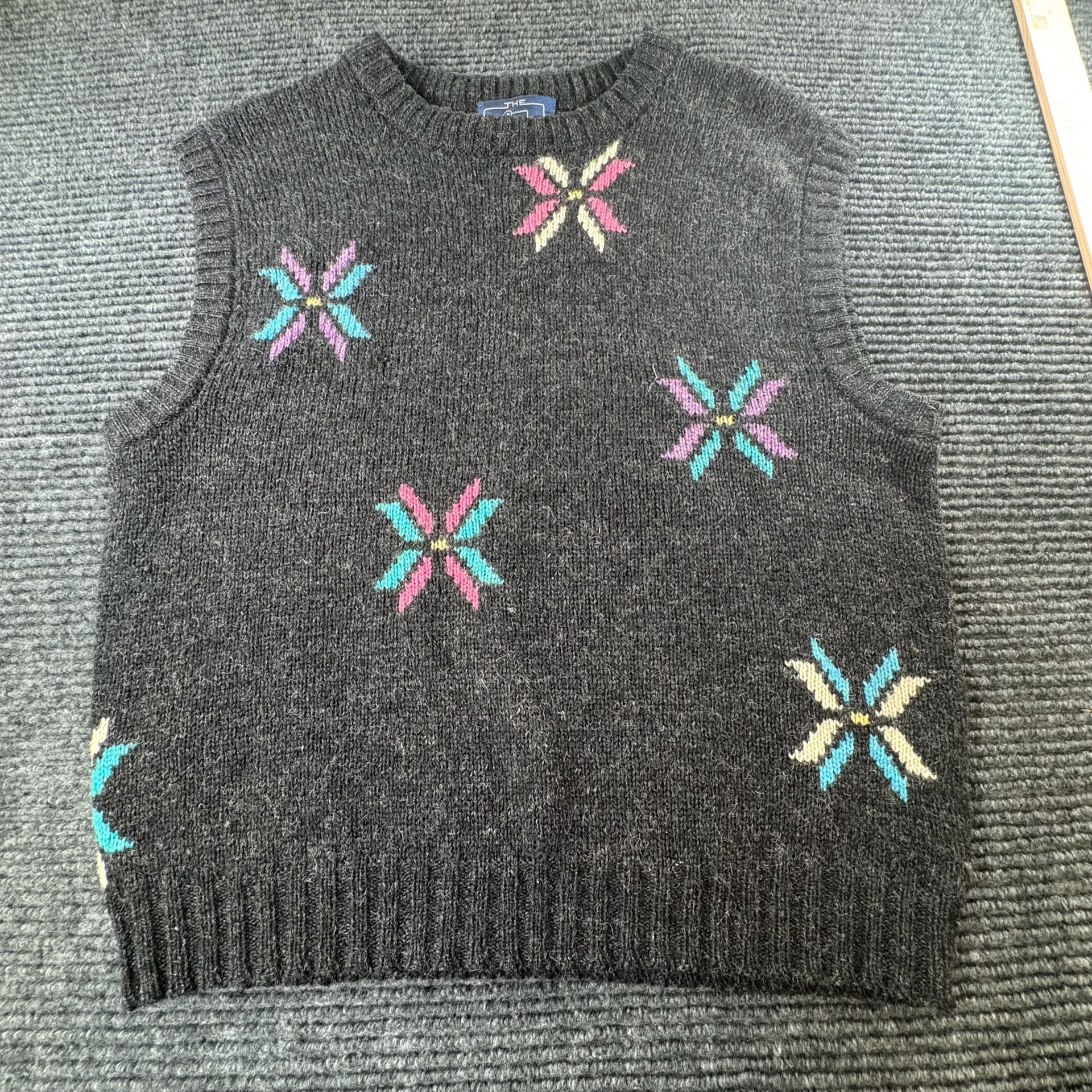 Woolrich Woman Wool Vest Size S Charcoal Floral Fair Isle Knit Sweater 2