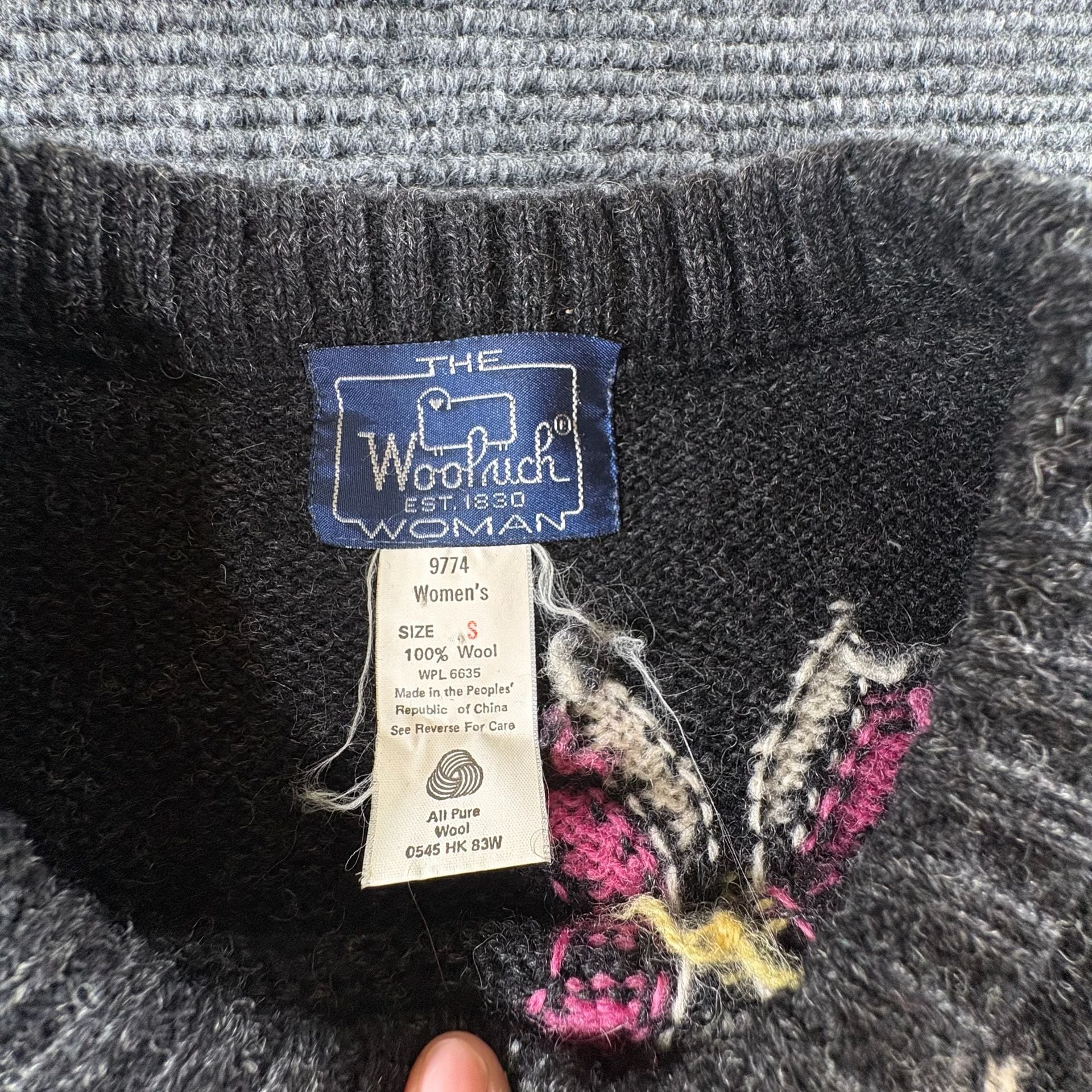 Woolrich Woman Wool Vest Size S Charcoal Floral Fair Isle Knit Sweater 3