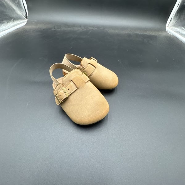 Maui Island Baby Clogs Size 4M Beige Buckle Slingback Shoes