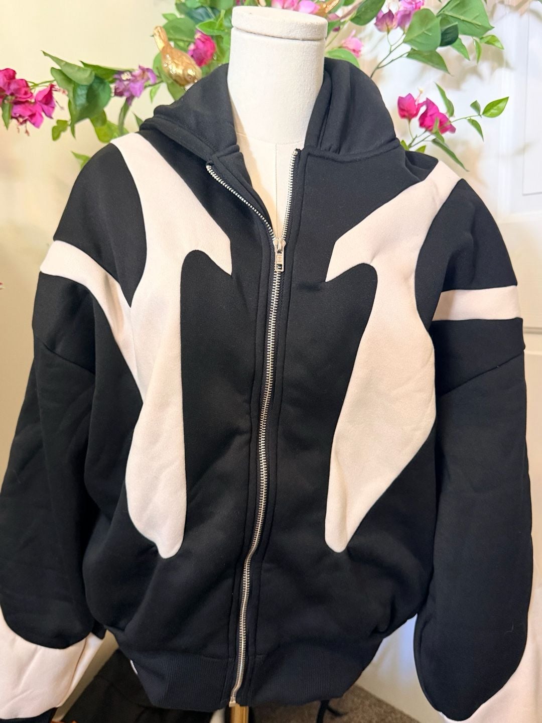 Manfinity Graphic Zip Up Hoodie Size M Black White Streetwear 2