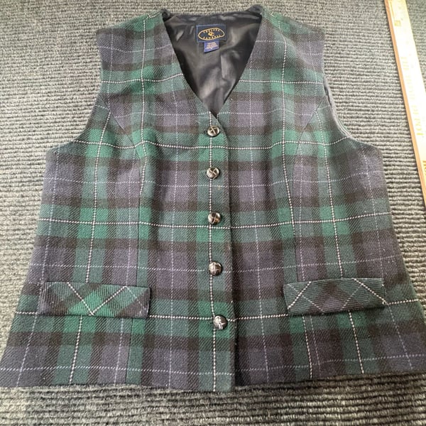 Chelsea Campbell Plaid Vest Size M Green Black Tartan Wool Button Front