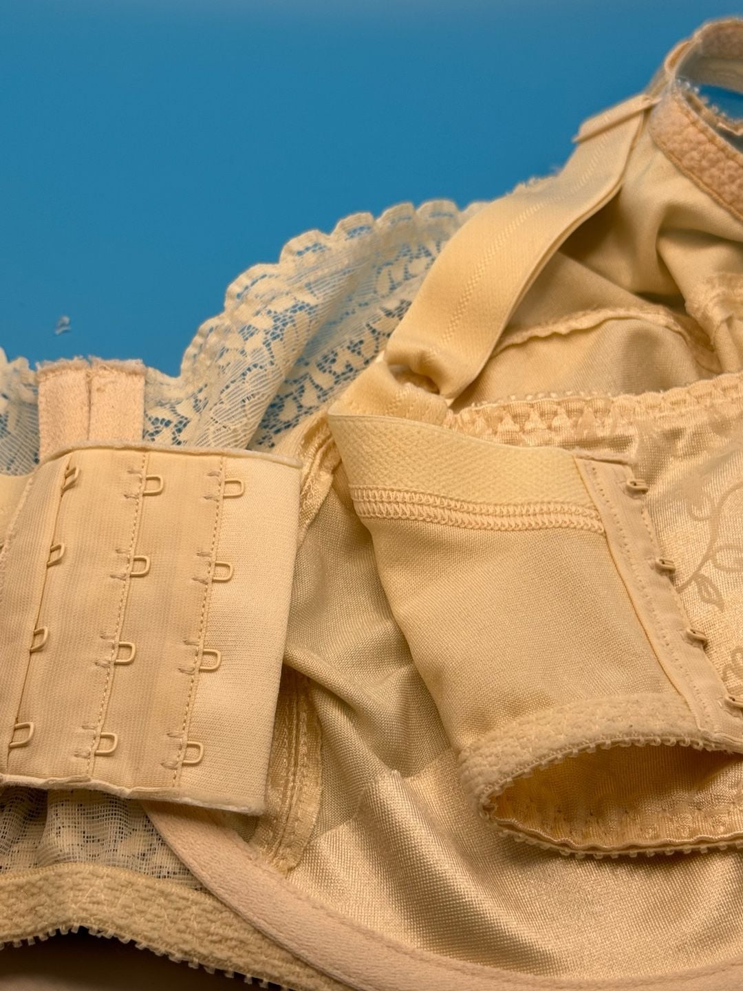 Playtex 4422 Bra Size 40DDD Beige Secrets Underwire 7