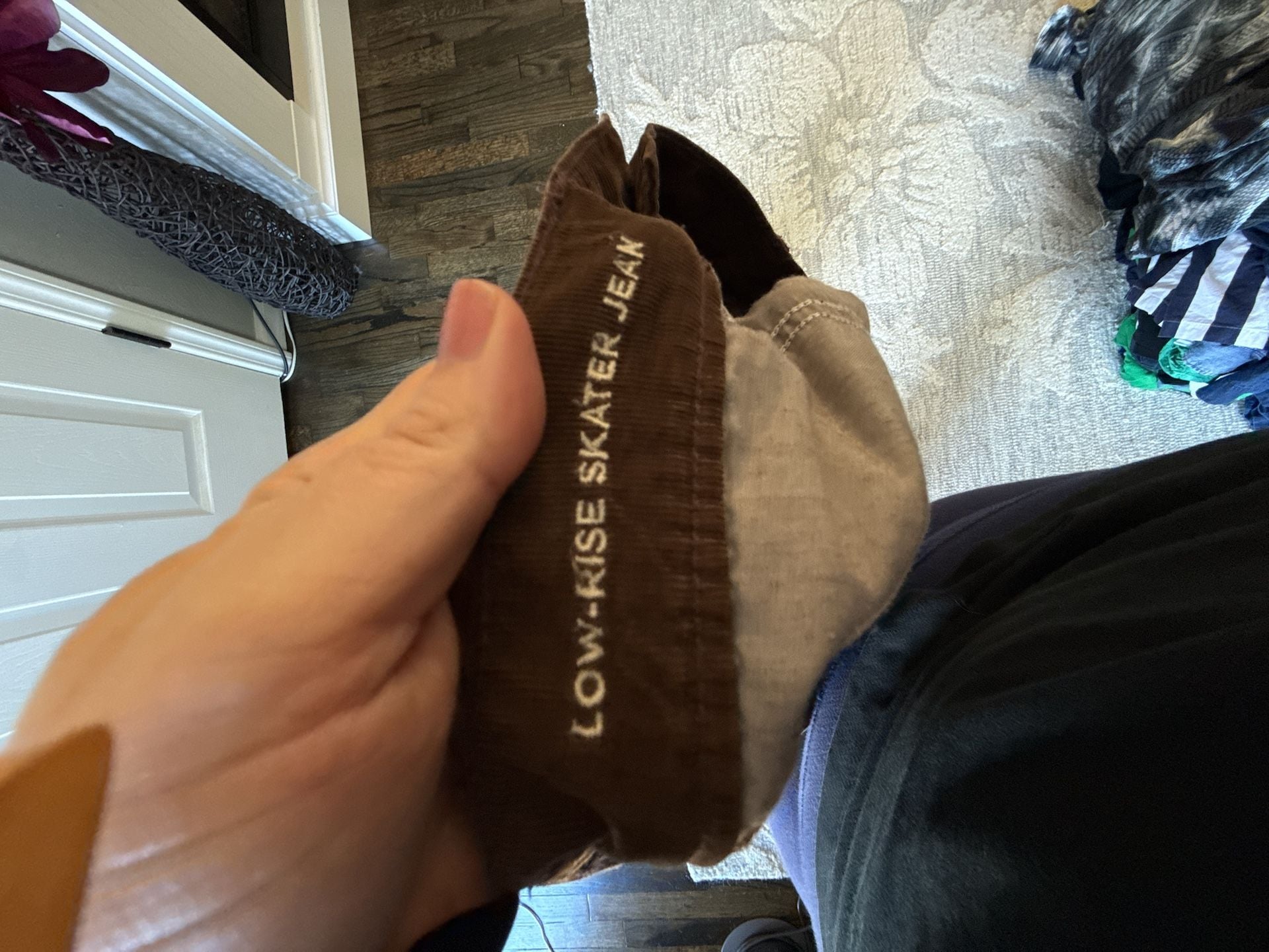 American Eagle Corduroy Pants Brown 10