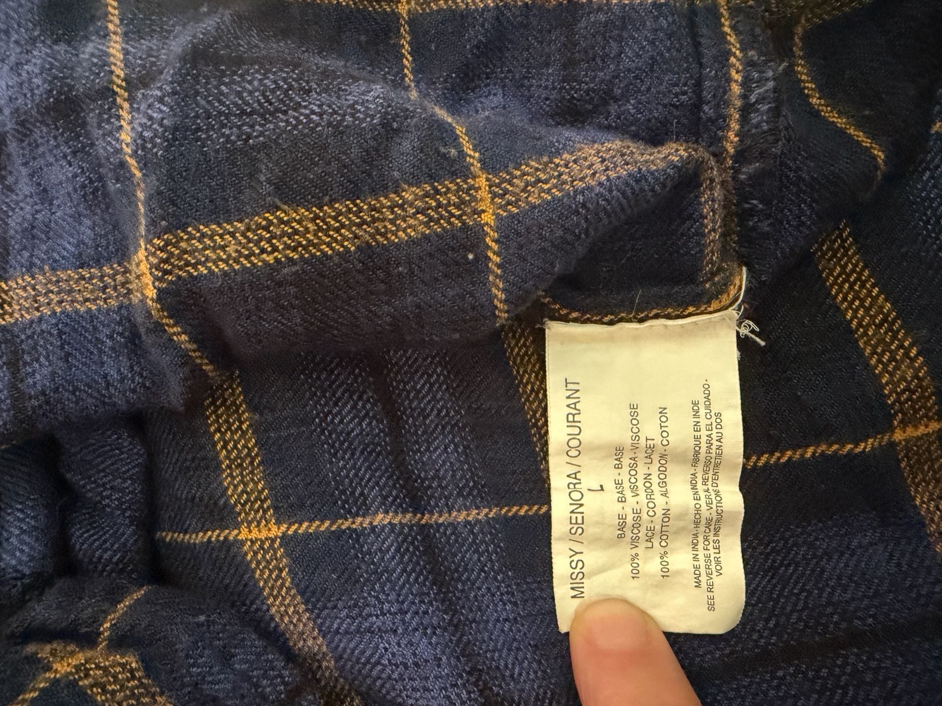 Gloria Vanderbilt Plaid Flannel Shirt Size L Blue Yellow Long Sleeve 11