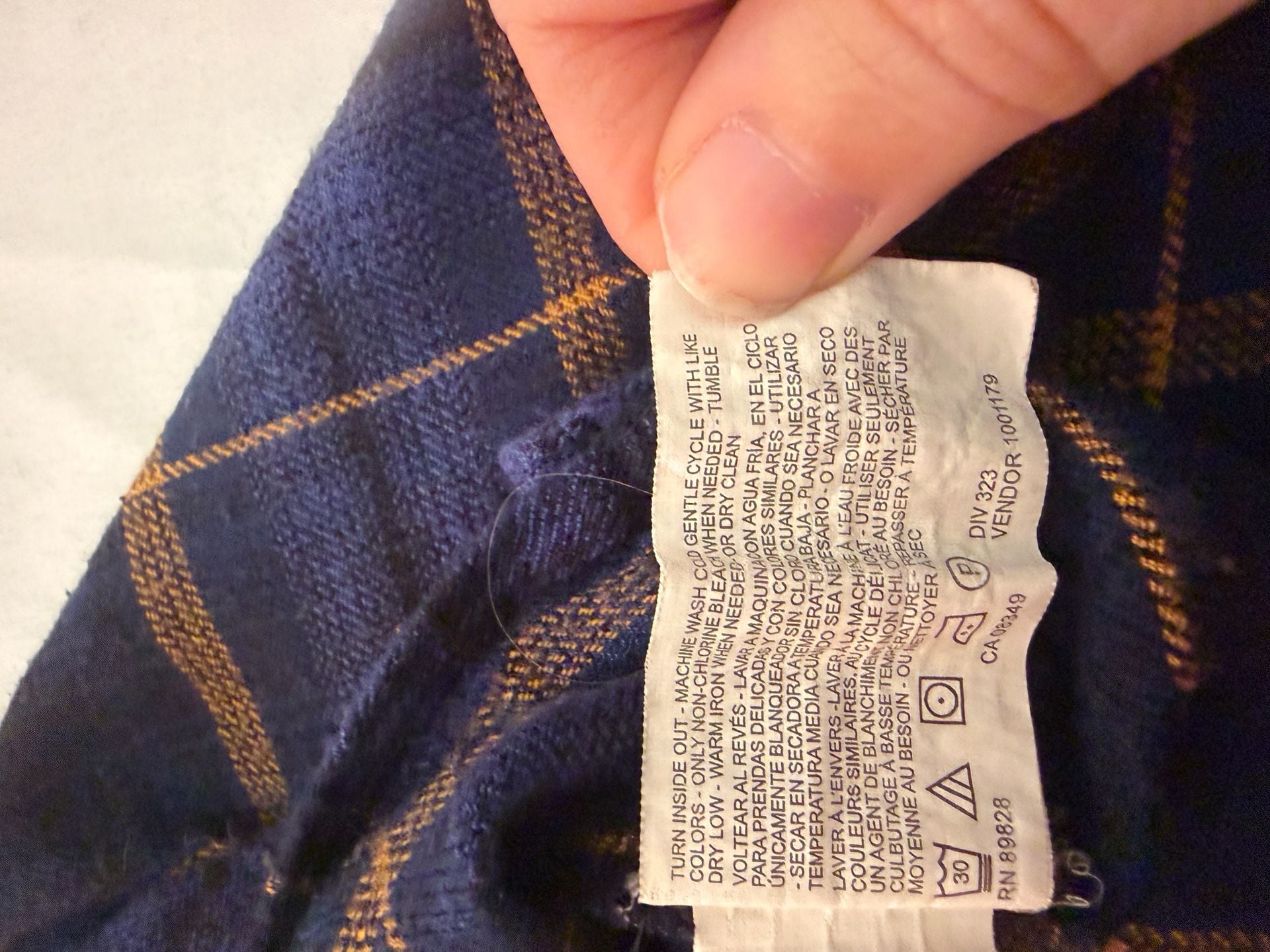 Gloria Vanderbilt Plaid Flannel Shirt Size L Blue Yellow Long Sleeve 12