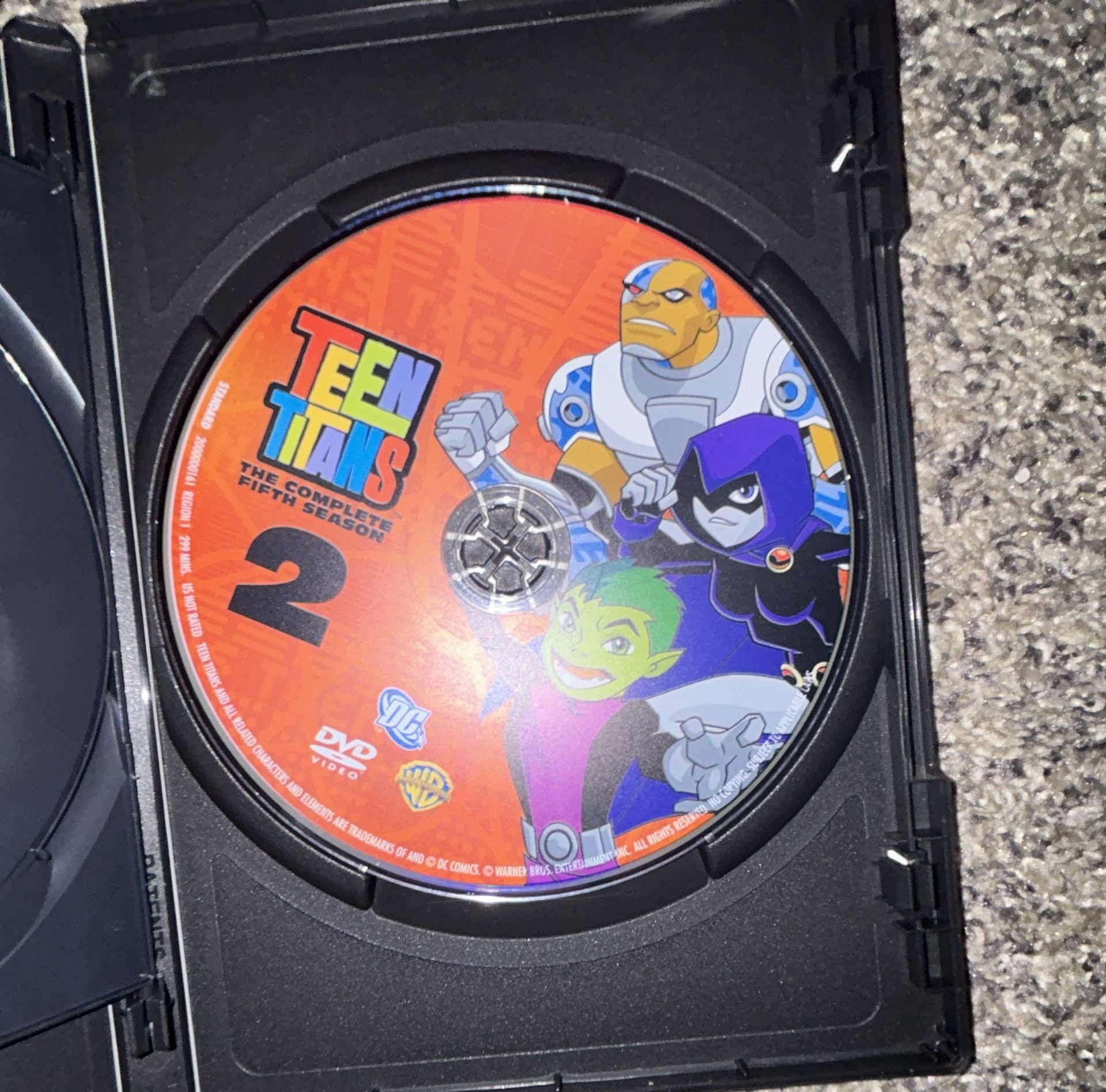 Teen Titans The Complete Fifth Season DVD 4