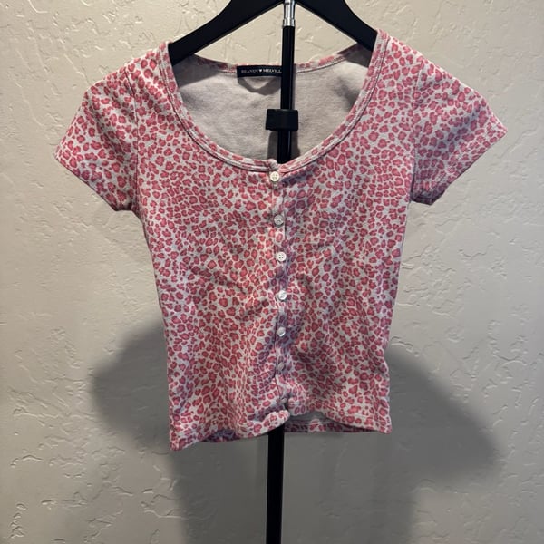 Brandy Melville Pink Cheetah Zelly Top