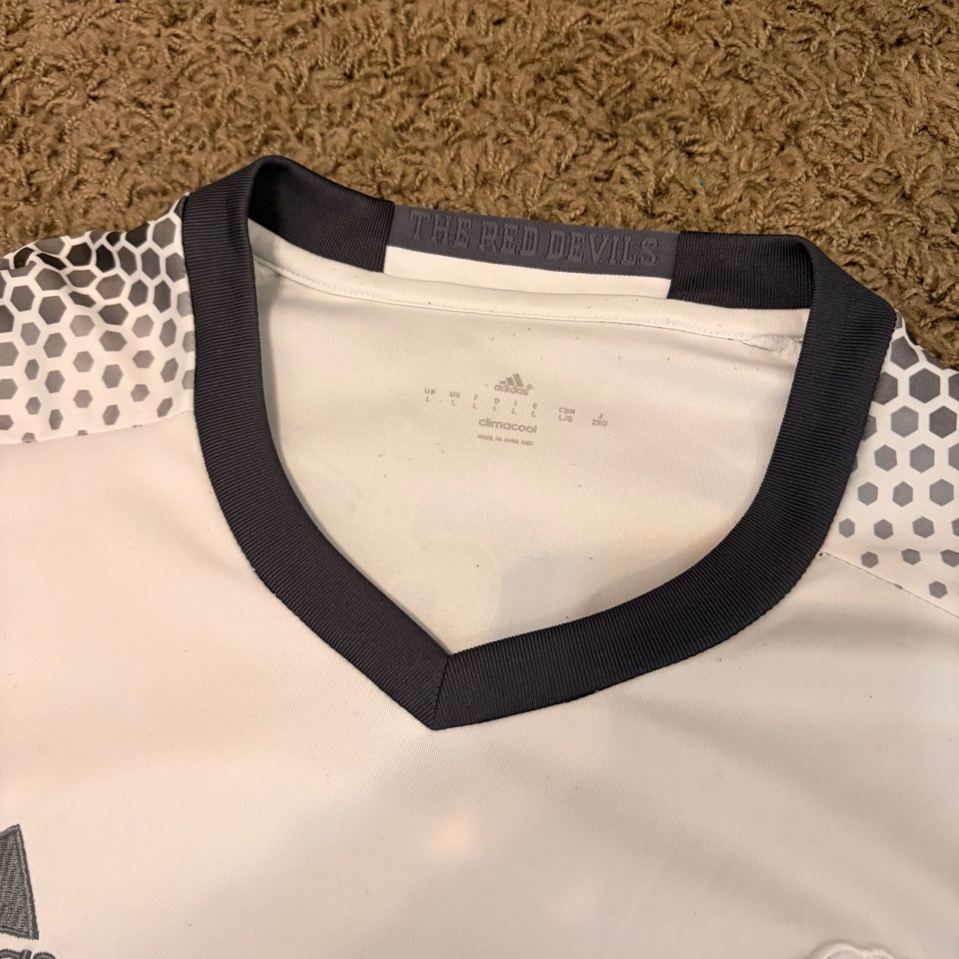 Product thumbnail 4