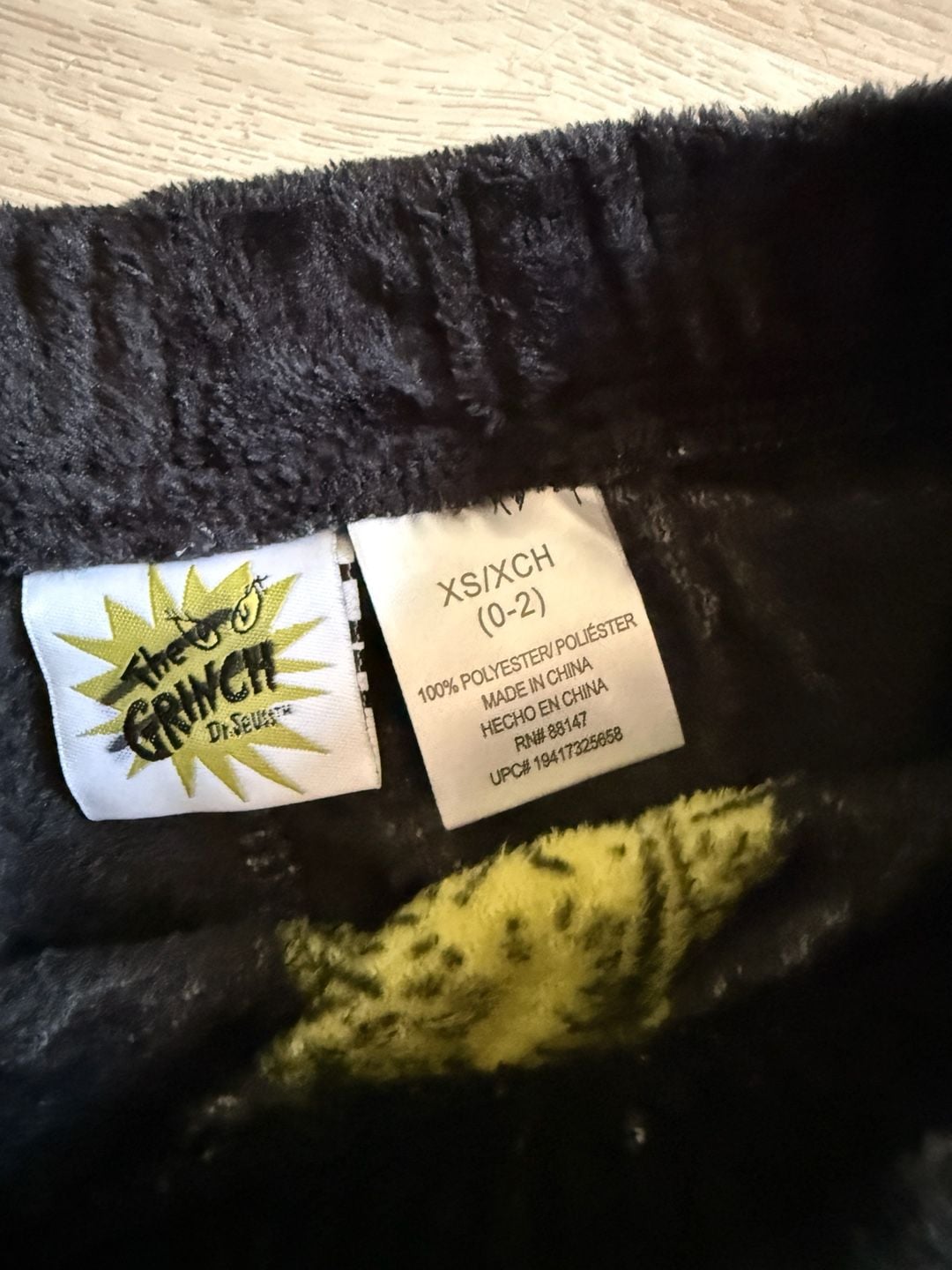 Dr. Seuss The Grinch Pajama Sleep Shorts Size XS Black Plush 3