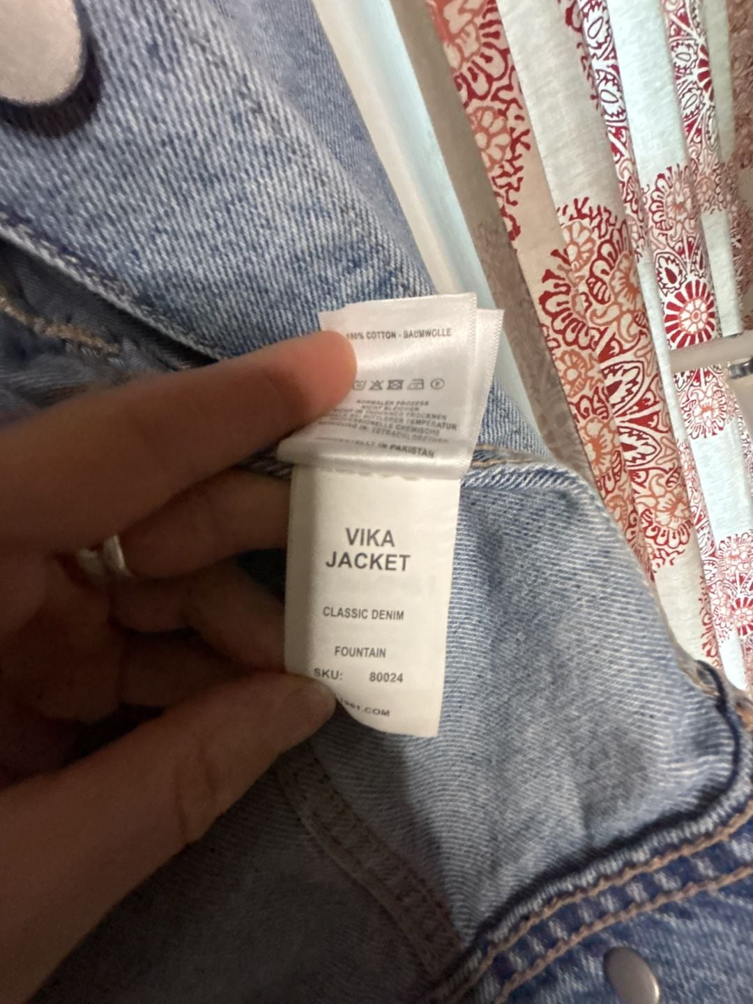 Product thumbnail 4