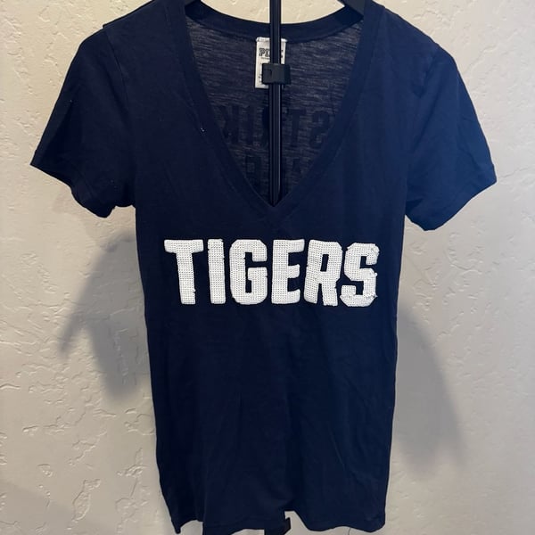 Pink Victoria's Secret Tigers Size S Sequin T-Shirt Navy