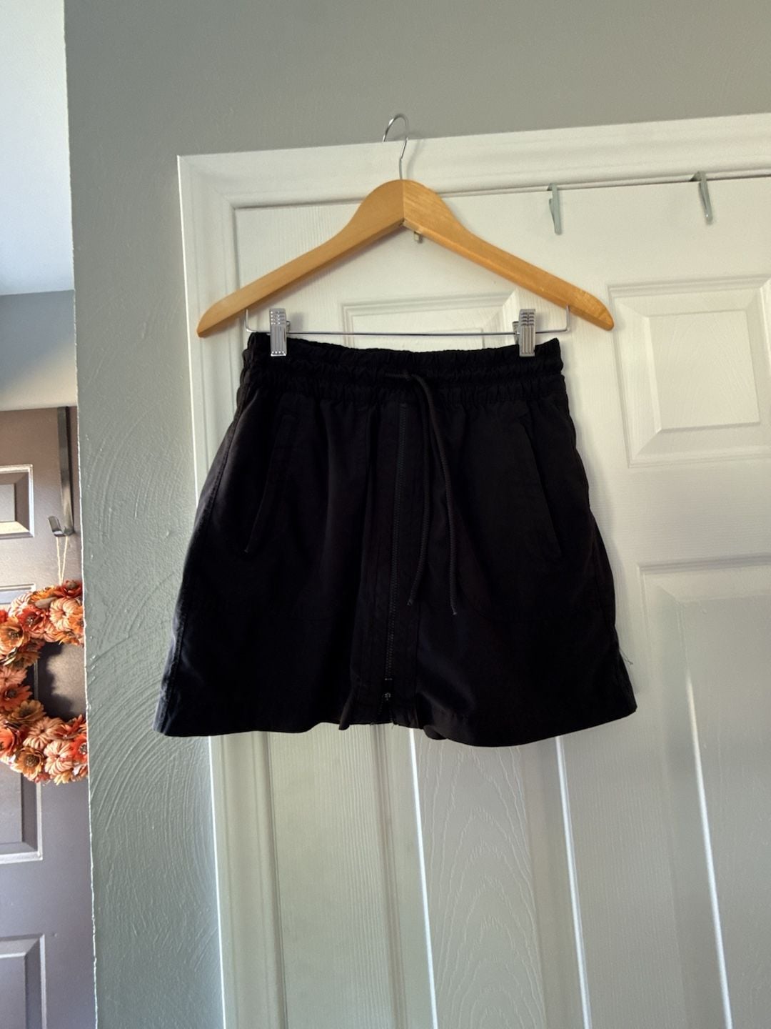 Athleta Skort Black Activewear Drawstring Zip Pocket 2