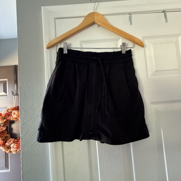 Athleta Skort Black Activewear Drawstring Zip Pocket