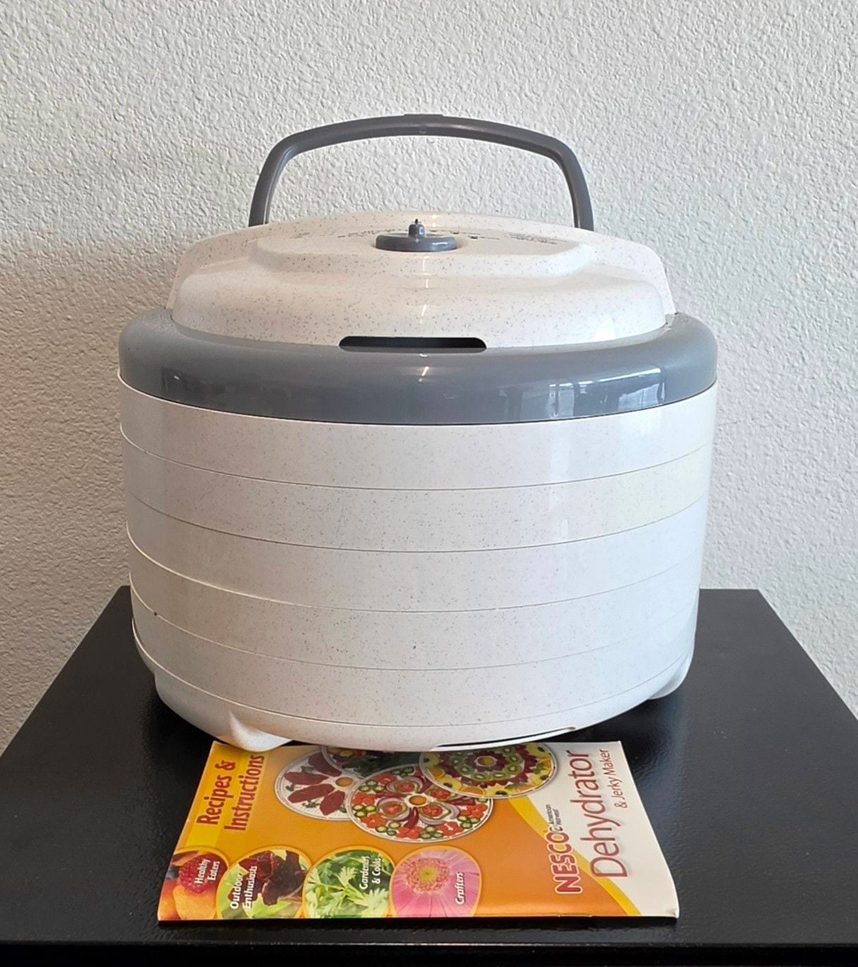 Nesco Professional Food And Jerky Dehydrator 1
