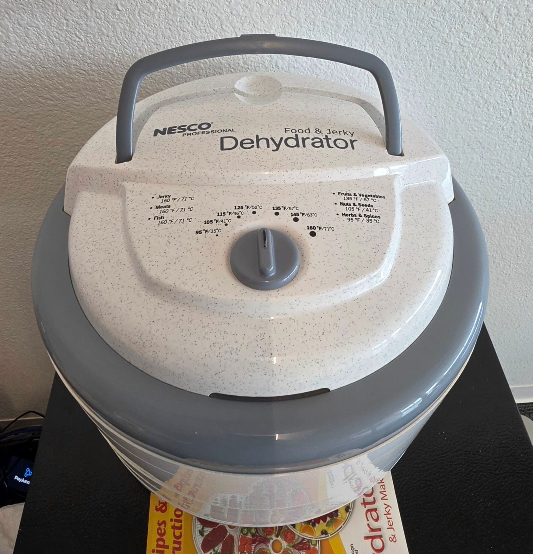 Nesco Professional Food And Jerky Dehydrator 2