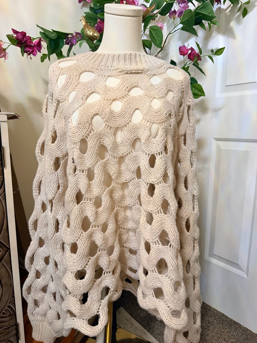 LovLov Chunky Crochet Knit Sweater Size L Beige Cut Out Pullover 3