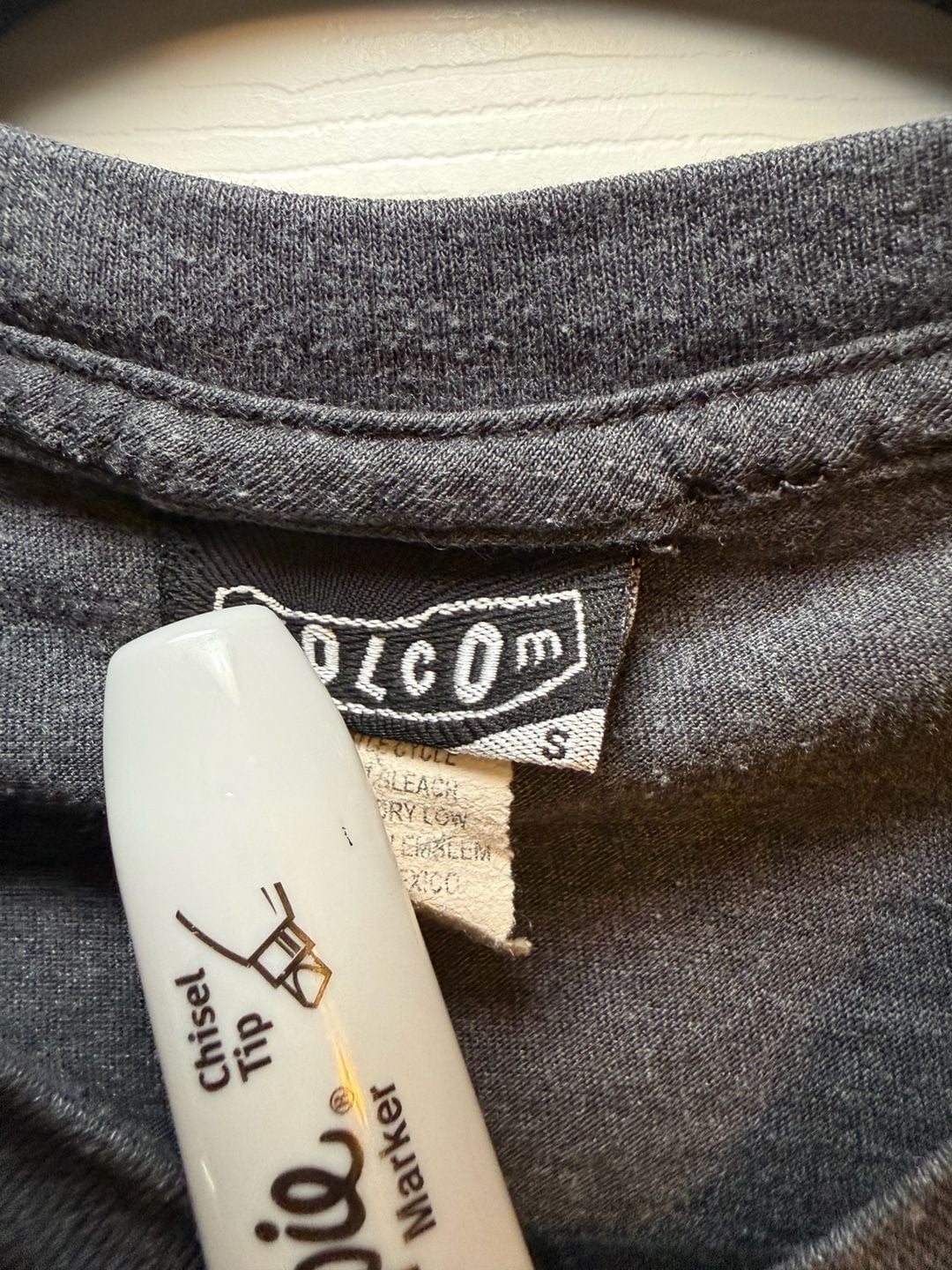 Volcom Stone T-Shirt Size S Charcoal Gray Graphic Logo Tee 4