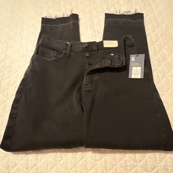Universal Thread High Rise '90s Slim Size 6 Black Jeans
