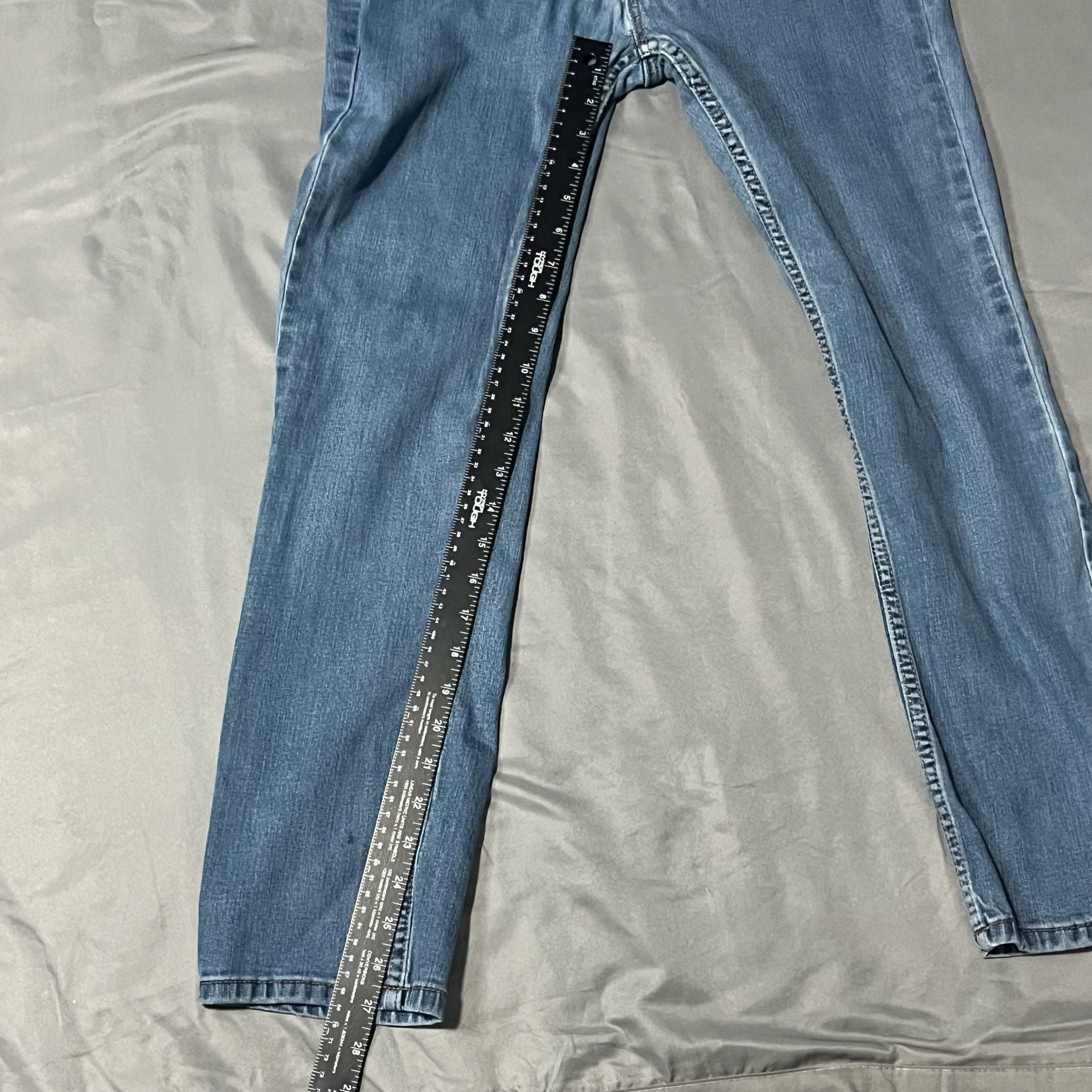 CHX New York Jeans Size 32/30 Blue Cotton Denim Straight Leg Pants 9