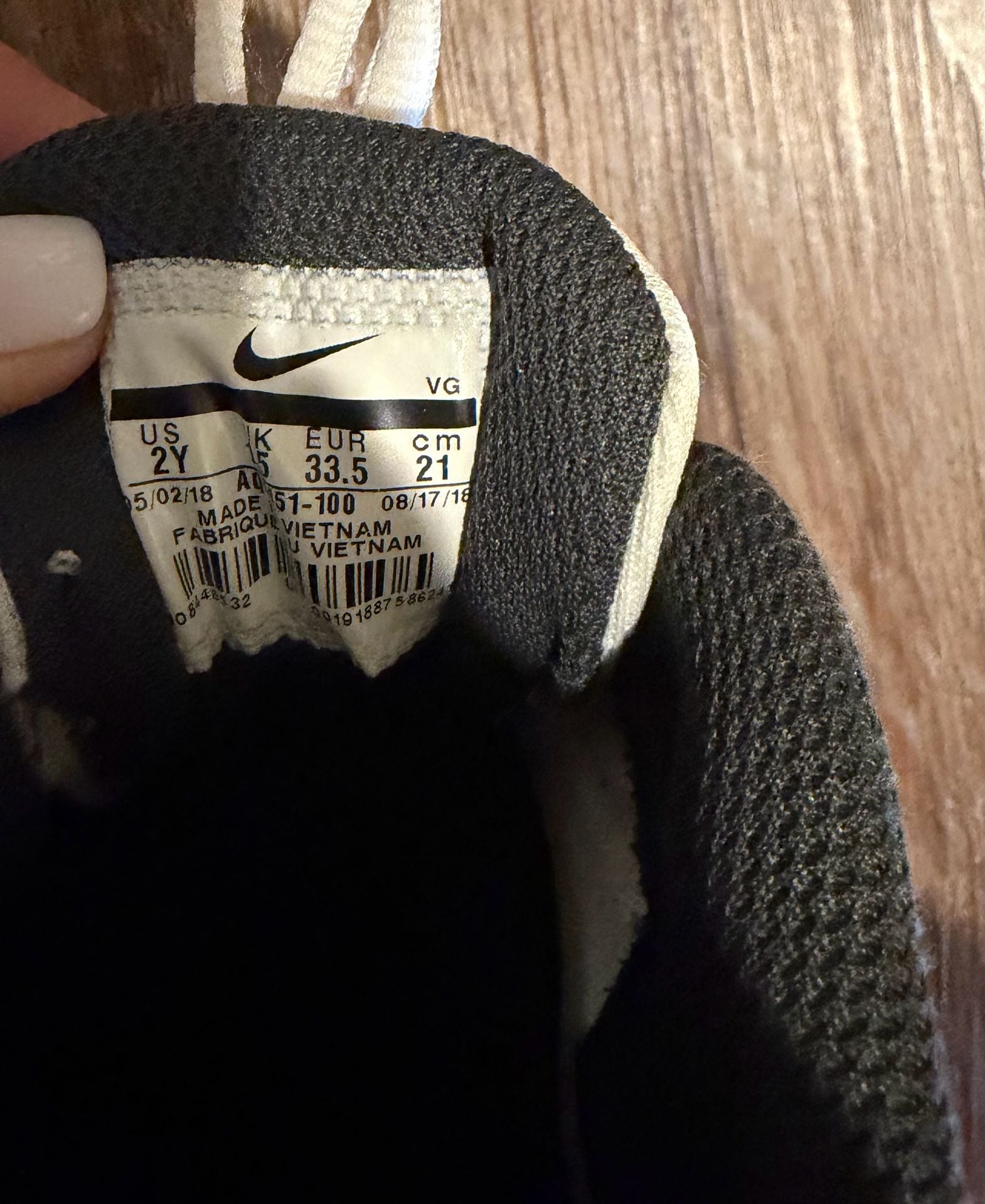 Nike Vapor Fast Flex Size 2Y Cleats 7