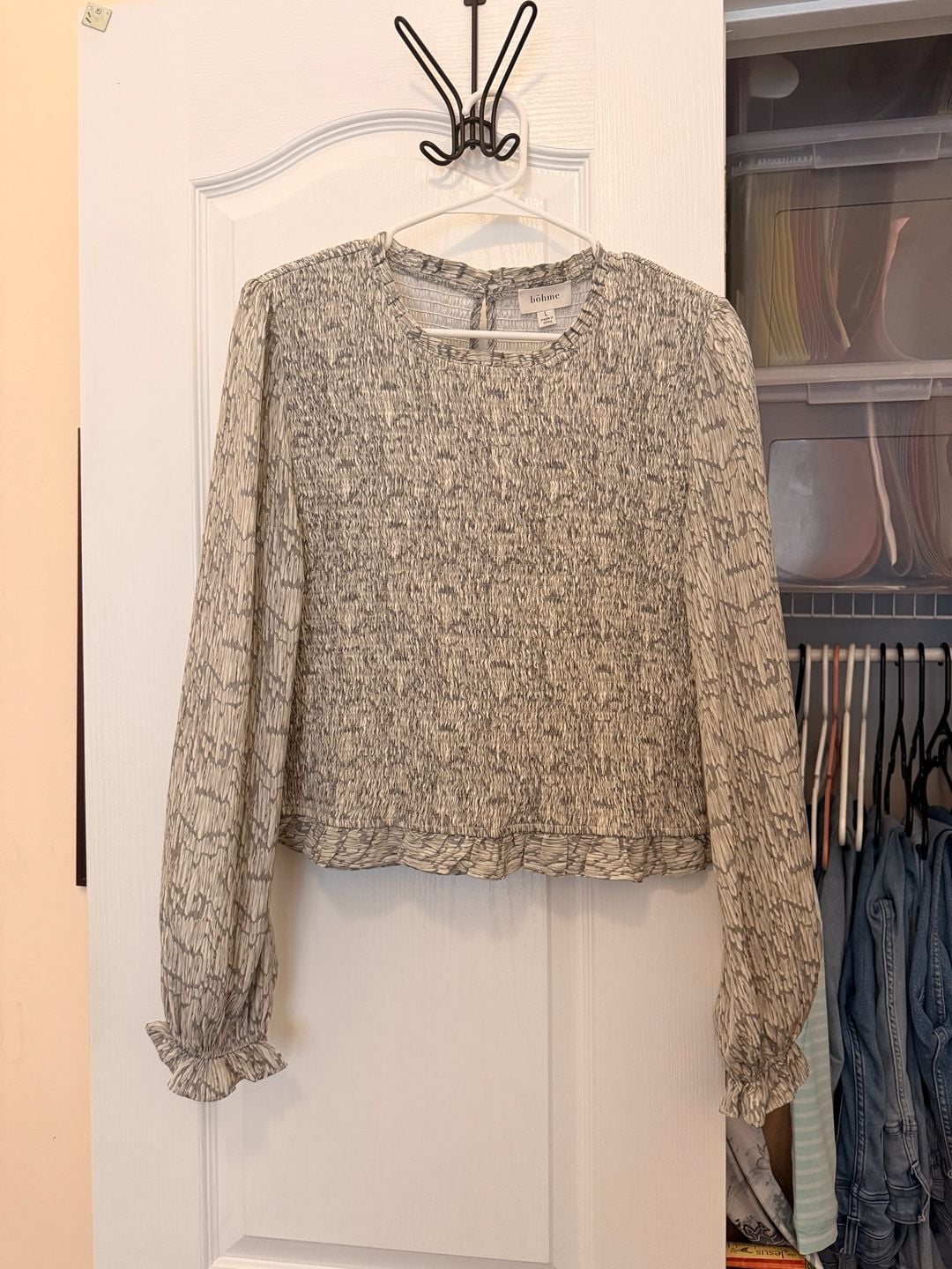 Bohme Smocked Blouse Size L Grey Beige Long Sleeve Snakeskin Print Top 2